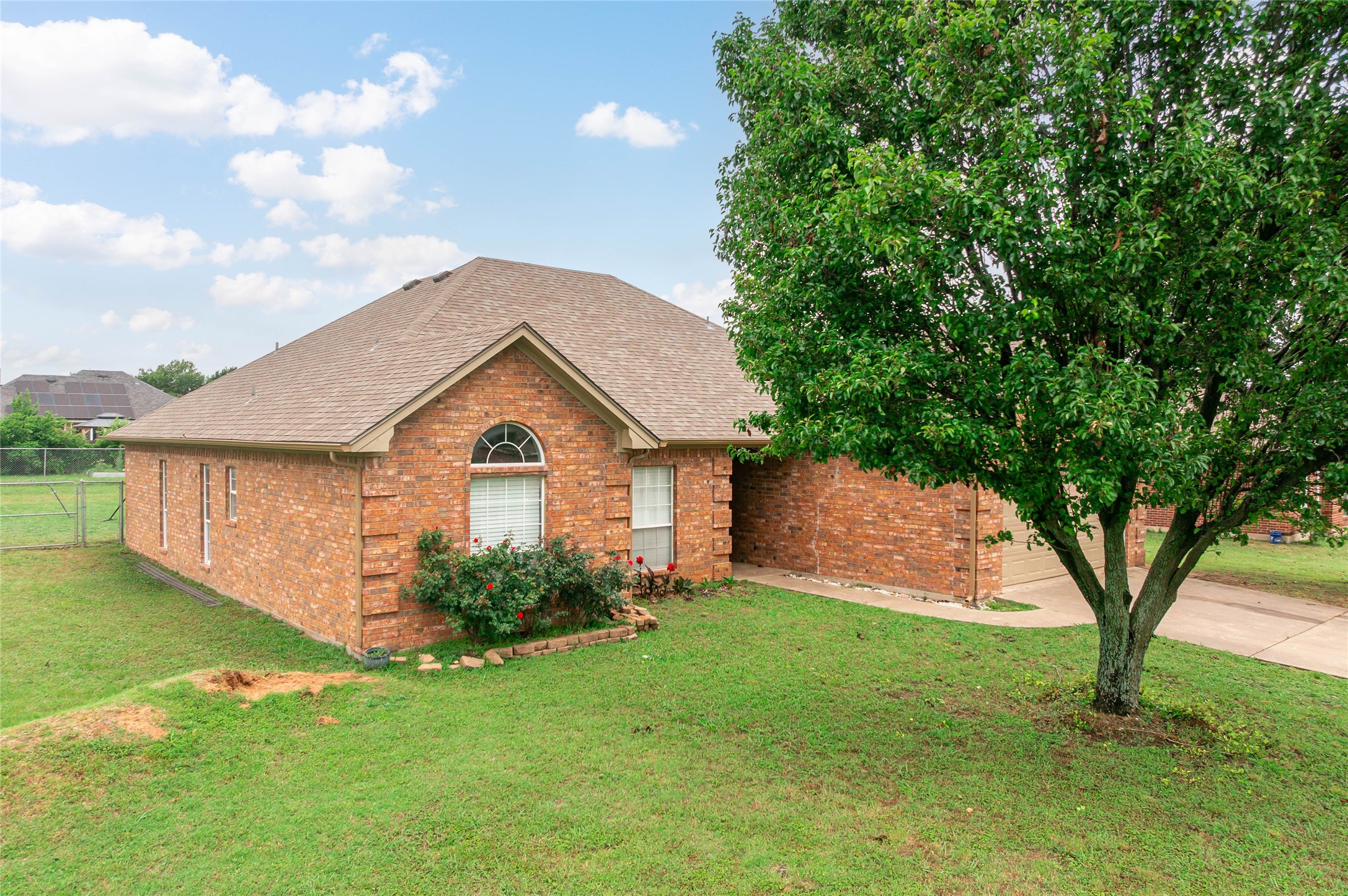 408 Sunshine Trail Bells TX 75414