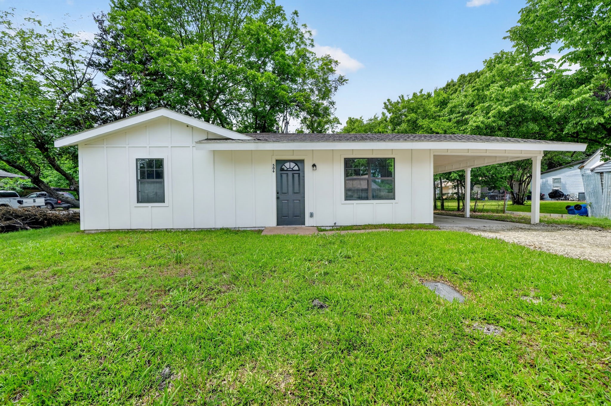 506 S Dallas Street Kaufman TX 75142