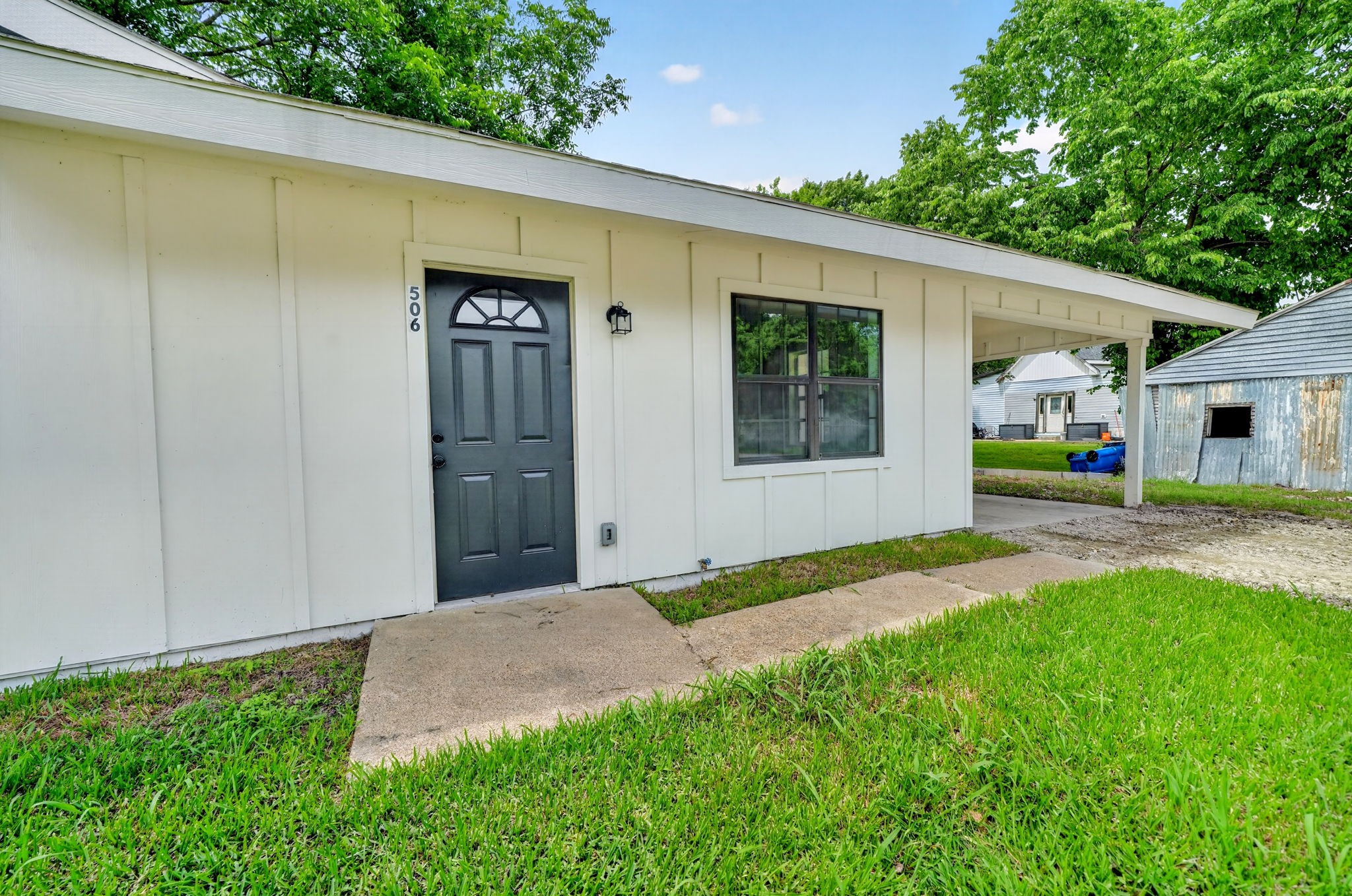506 S Dallas Street Kaufman TX 75142