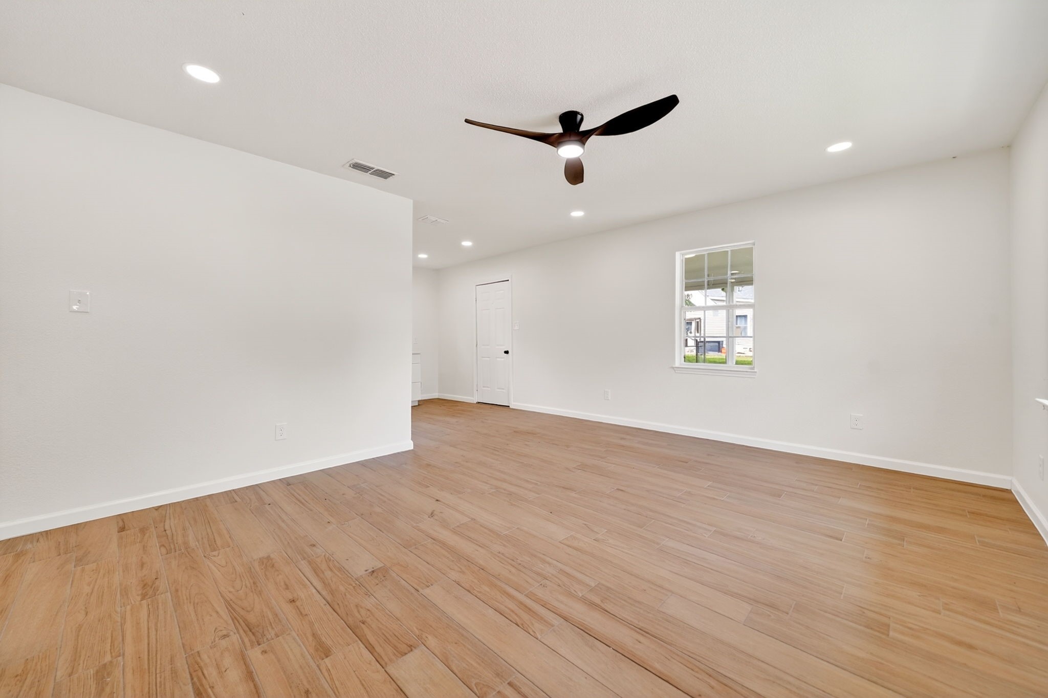 506 S Dallas Street Kaufman TX 75142