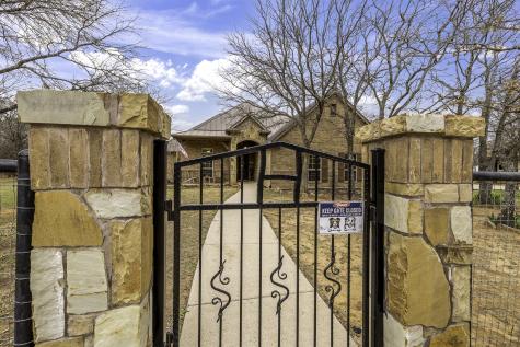 295 Lone Oak Mineral Wells TX 76067