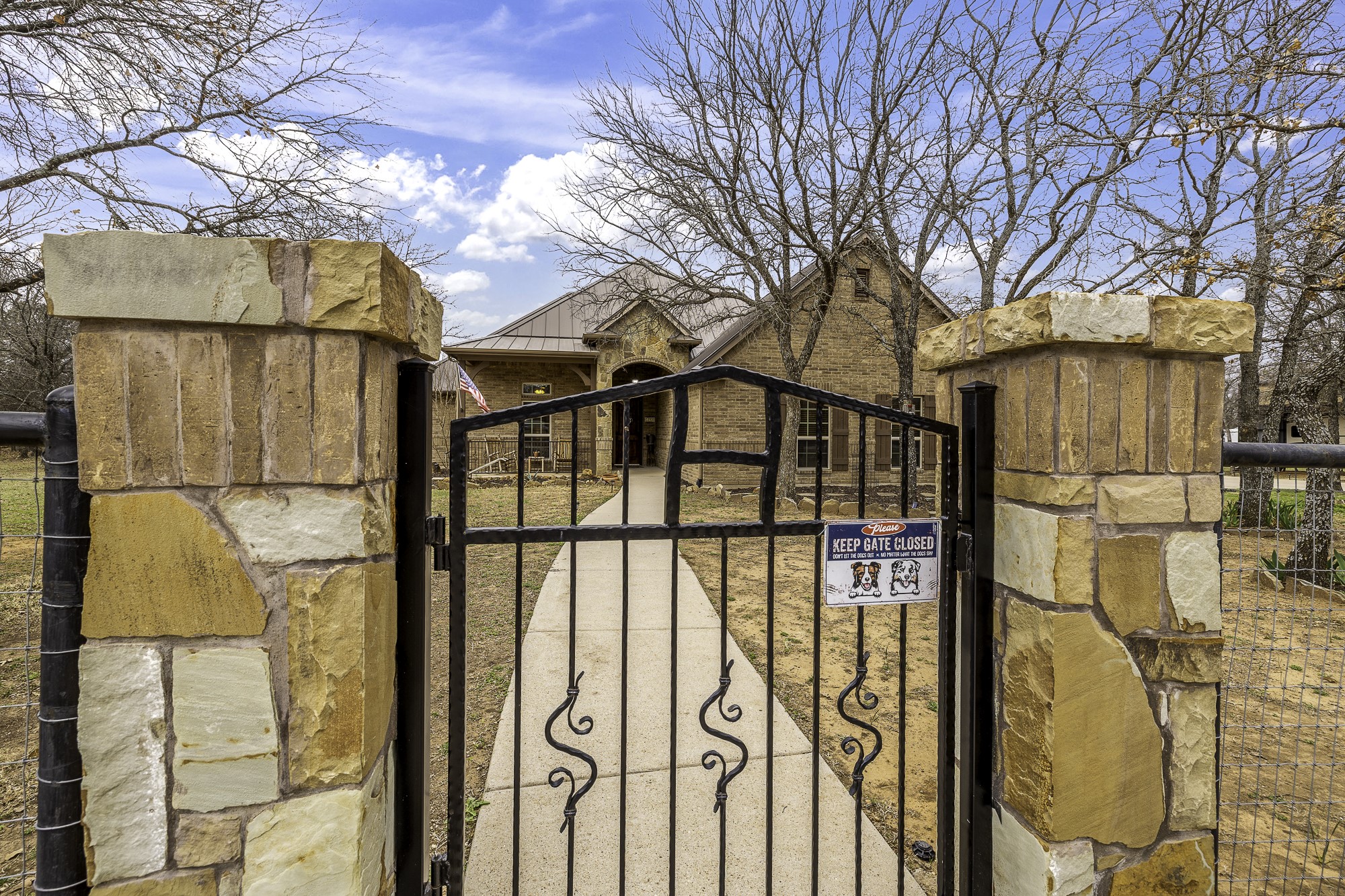 295 Lone Oak Mineral Wells TX 76067