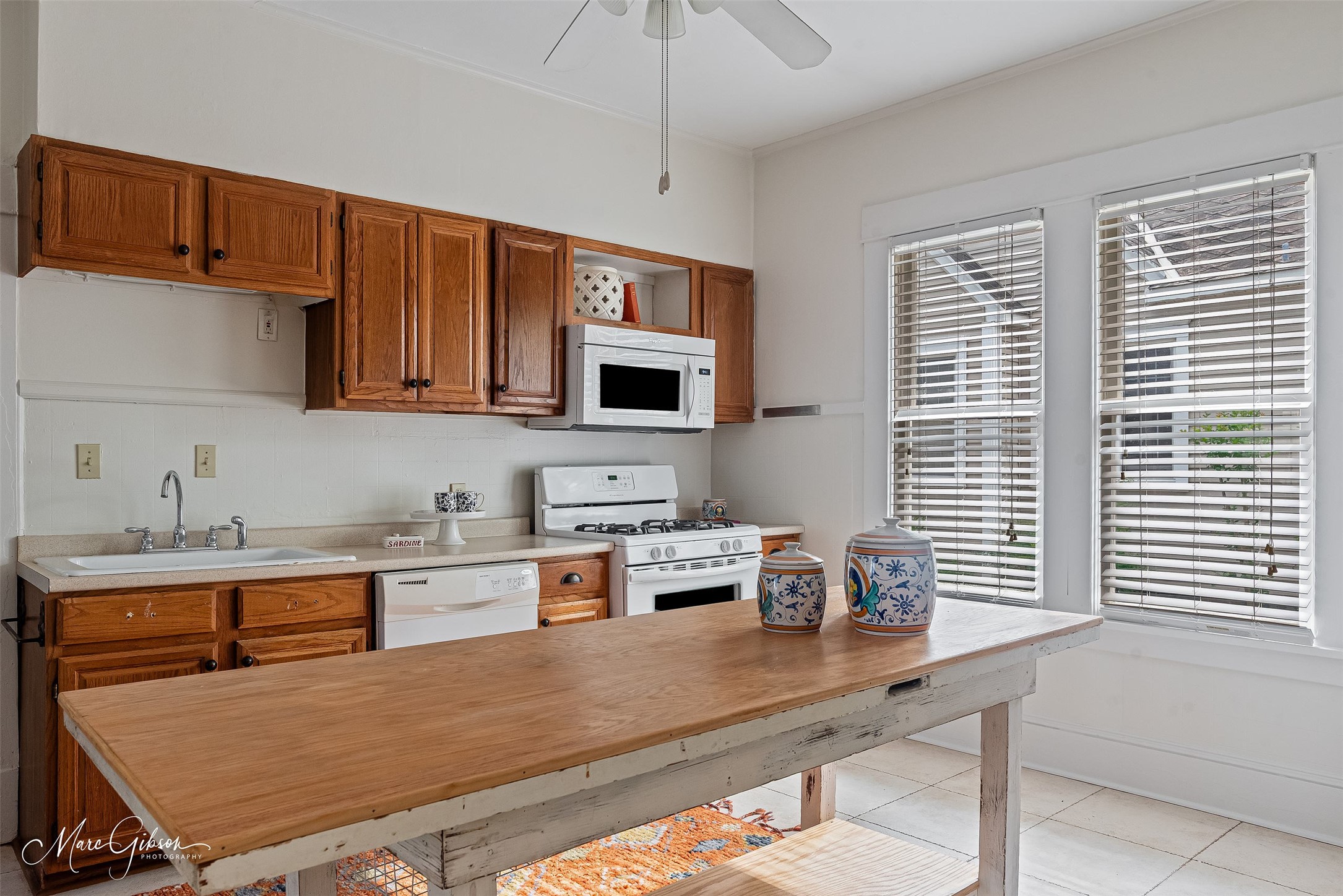 935 Elmwood Street Shreveport LA 71104