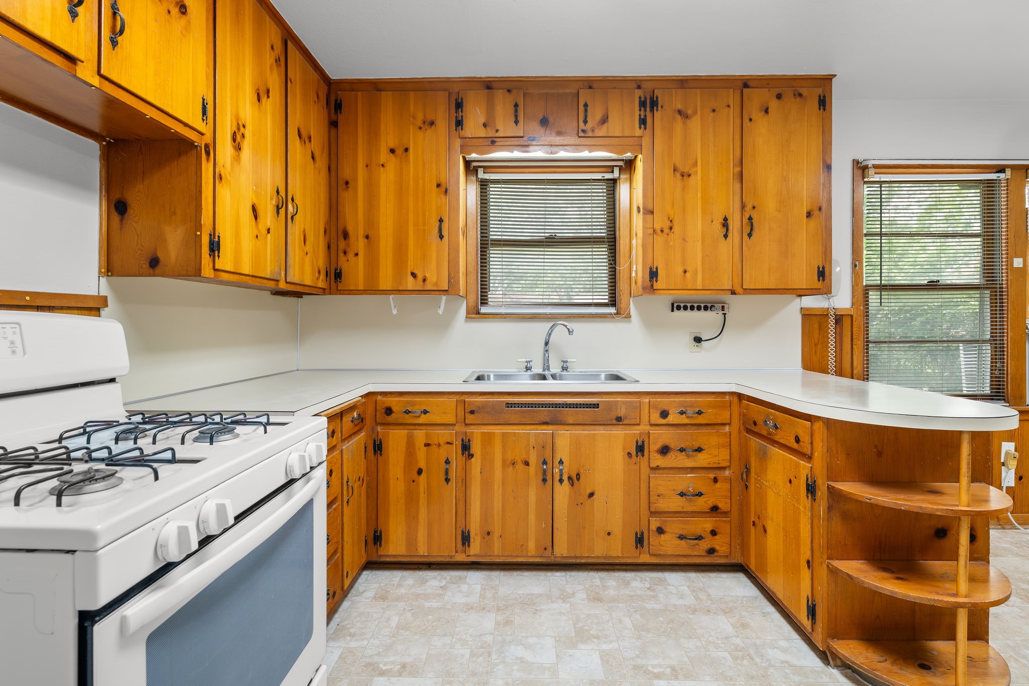 1106 N 66th Street Waco TX 76710