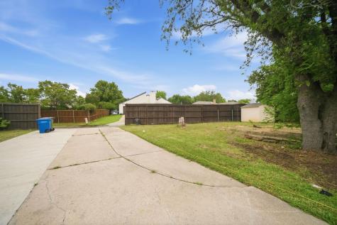 2705 Timberleaf Drive Carrollton TX 75006