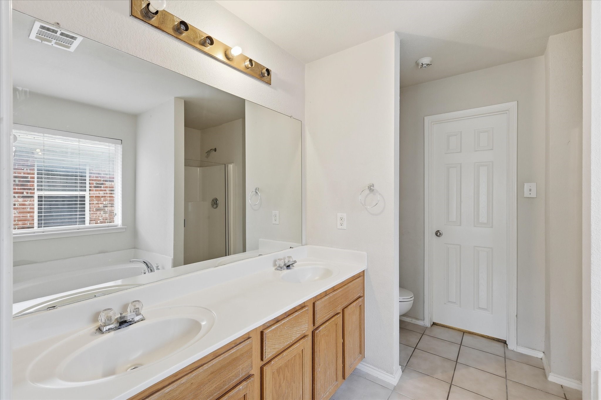 213 Tripp Trail Denton TX 76207