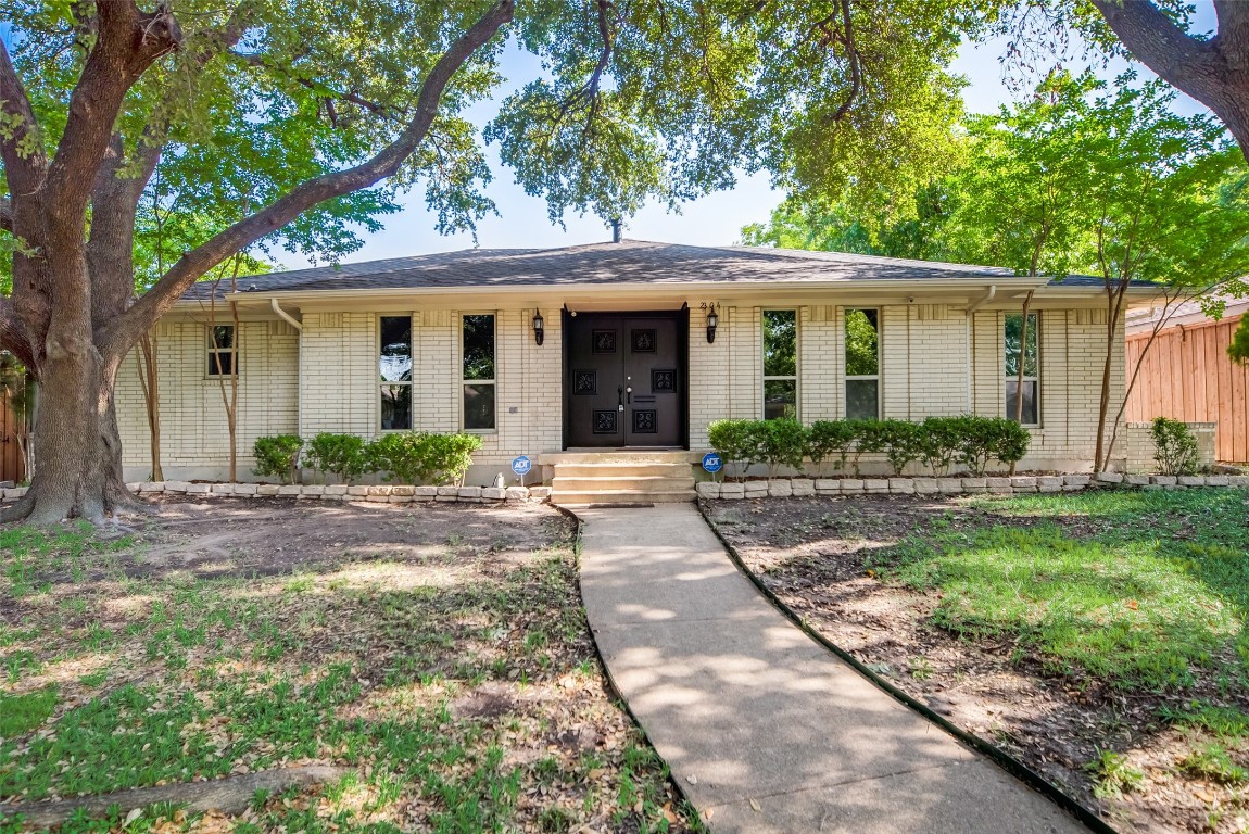 2304 Babalos Lane Dallas TX 75228