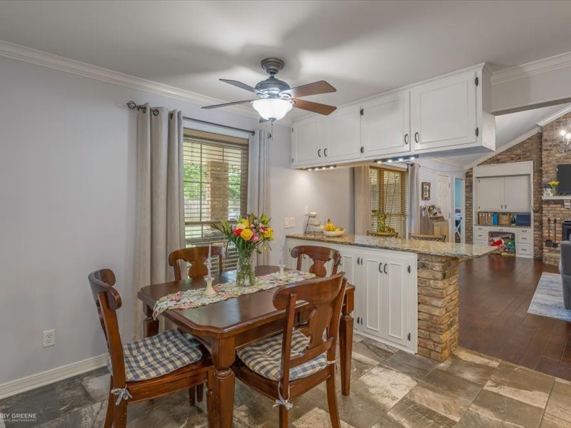 7433 Camelback Drive Shreveport LA 71105