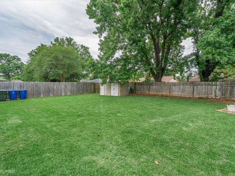 7433 Camelback Drive Shreveport LA 71105