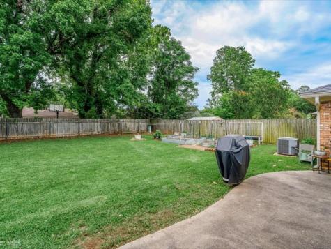 7433 Camelback Drive Shreveport LA 71105