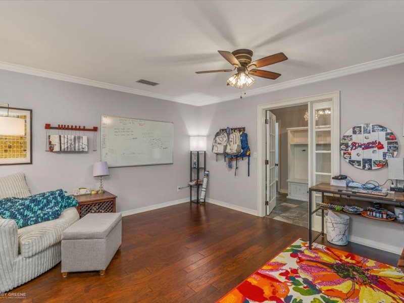 7433 Camelback Drive Shreveport LA 71105