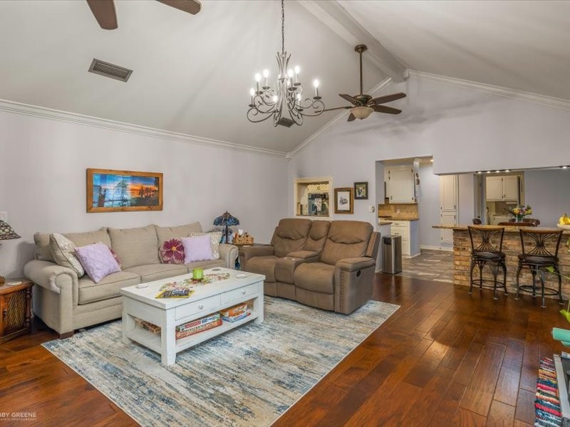 7433 Camelback Drive Shreveport LA 71105