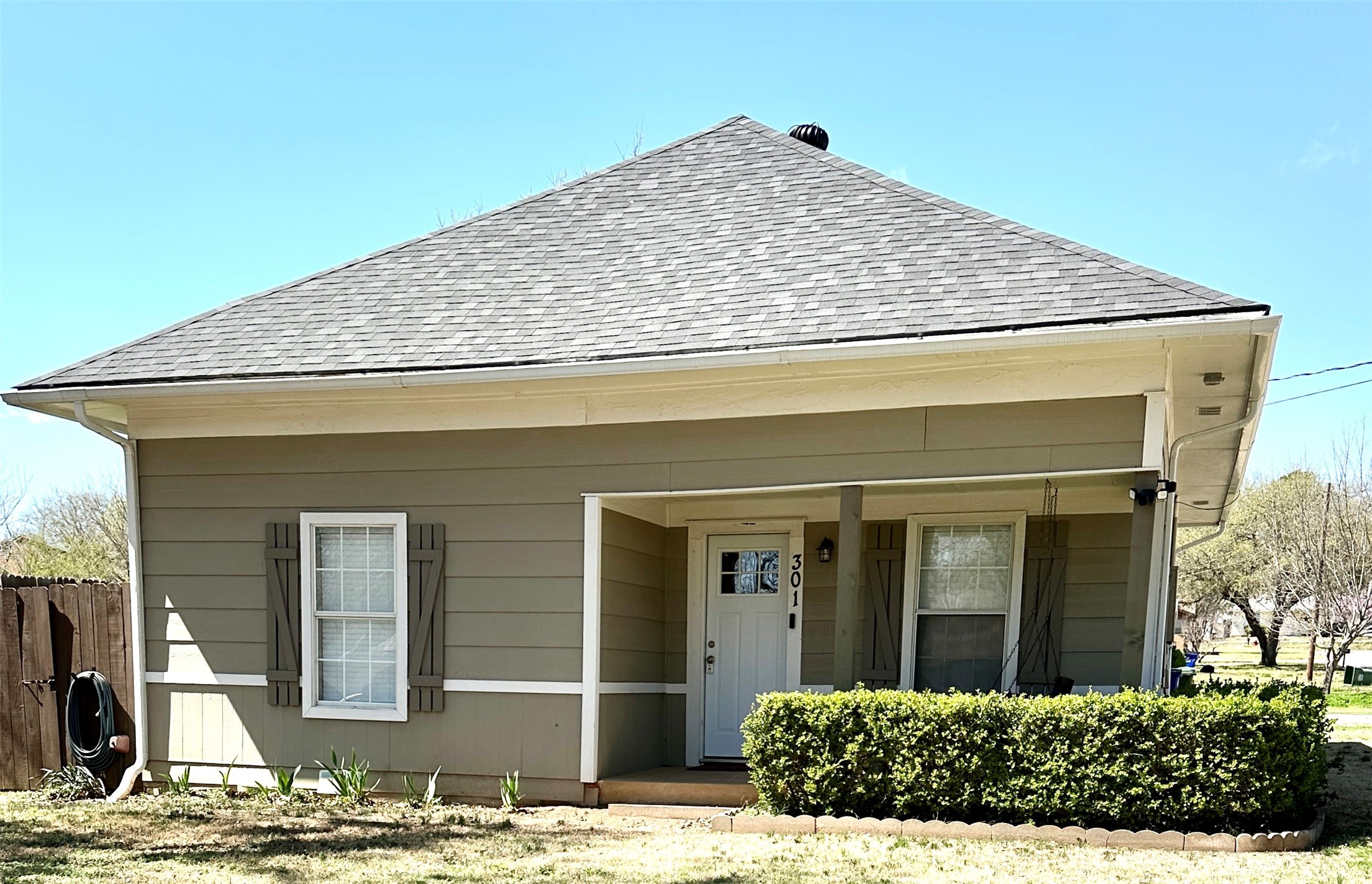 301 Broadway Street Whitesboro TX 76273