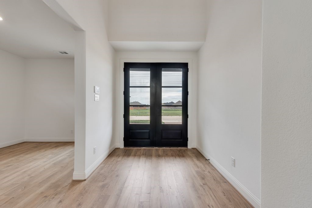 7631 Lanier Lane Grand Prairie TX 75054