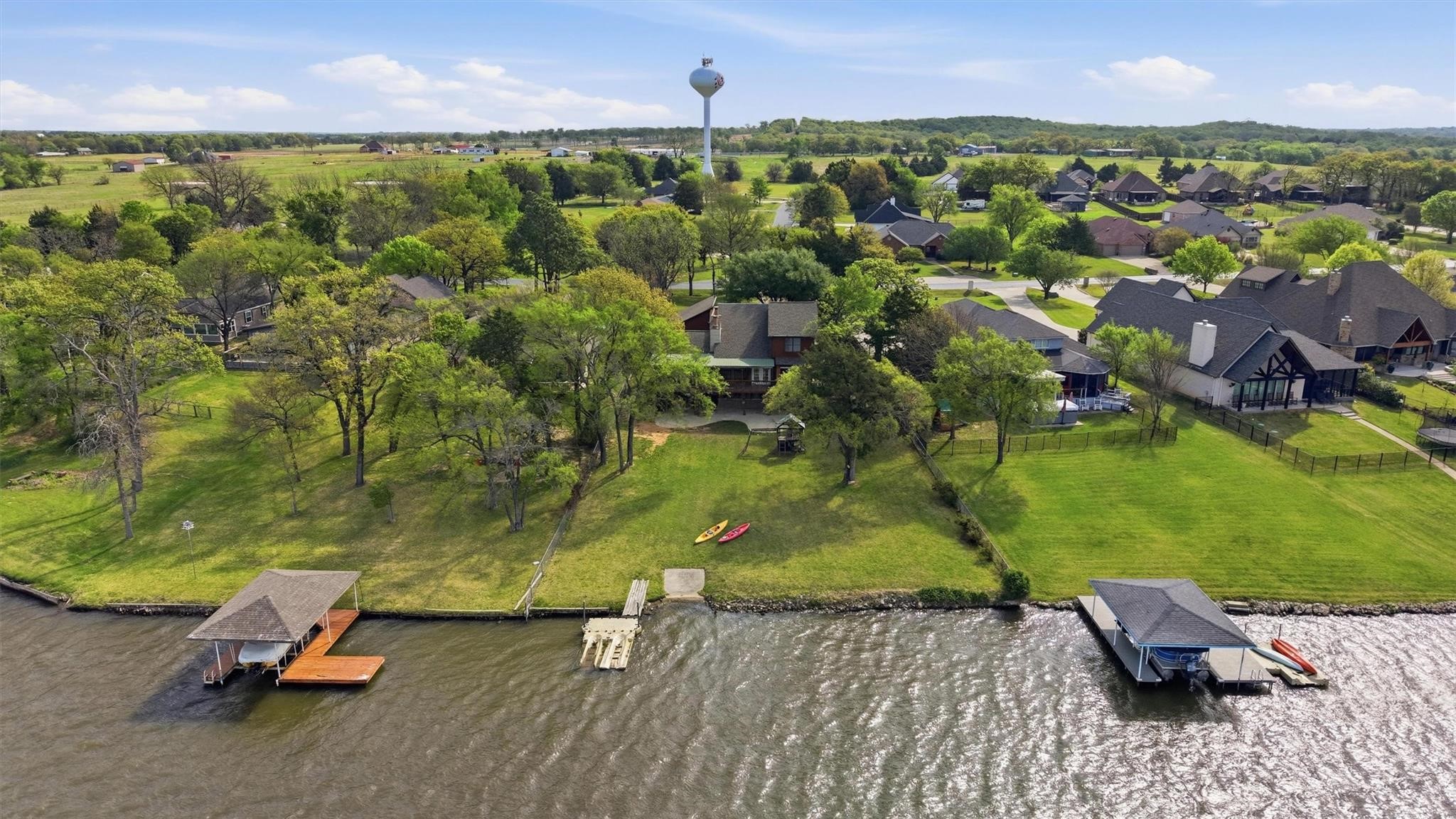 1334 Kiowa Drive E Gainesville TX 76240