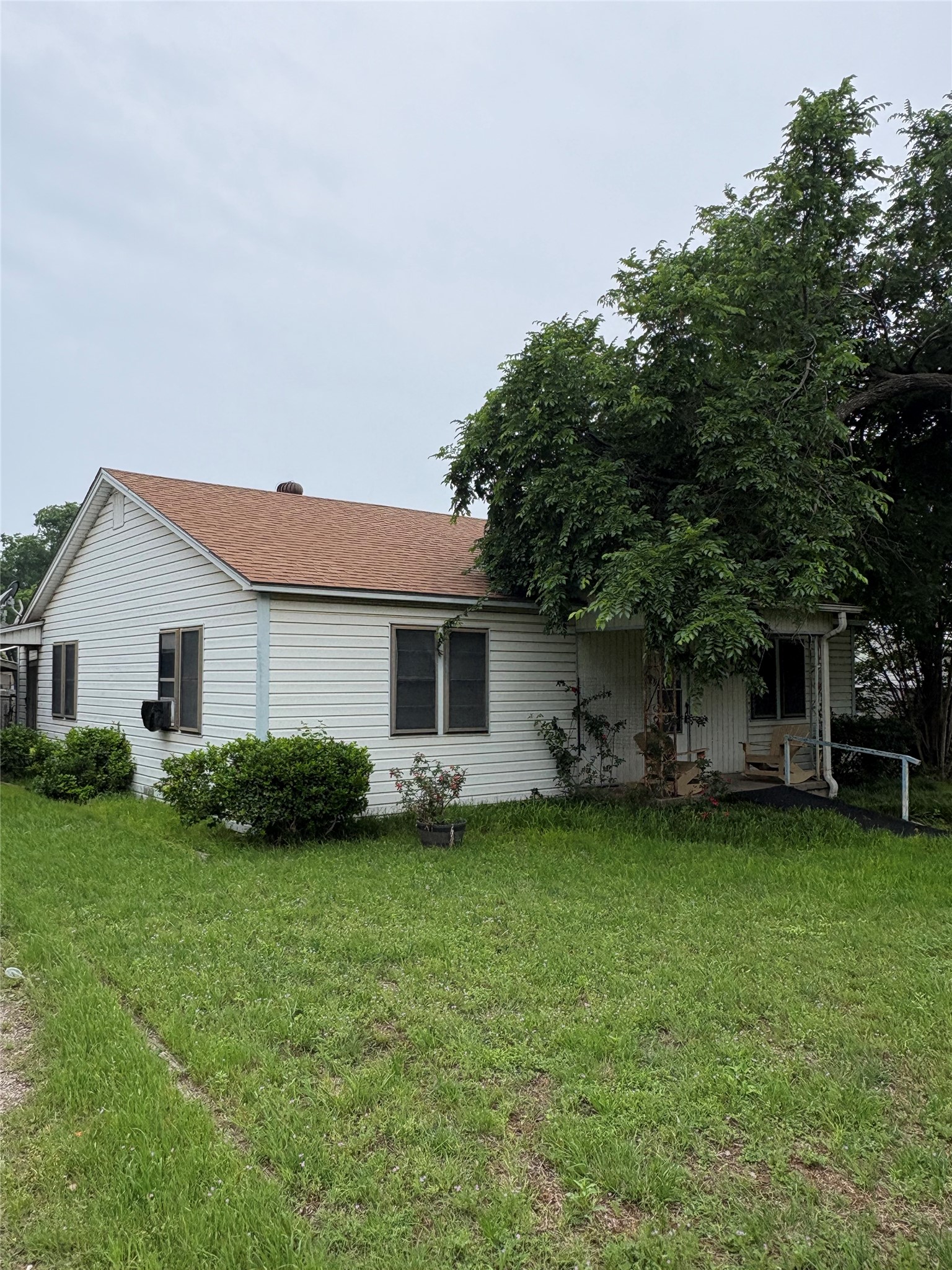 407 N Lane Street Decatur TX 76234