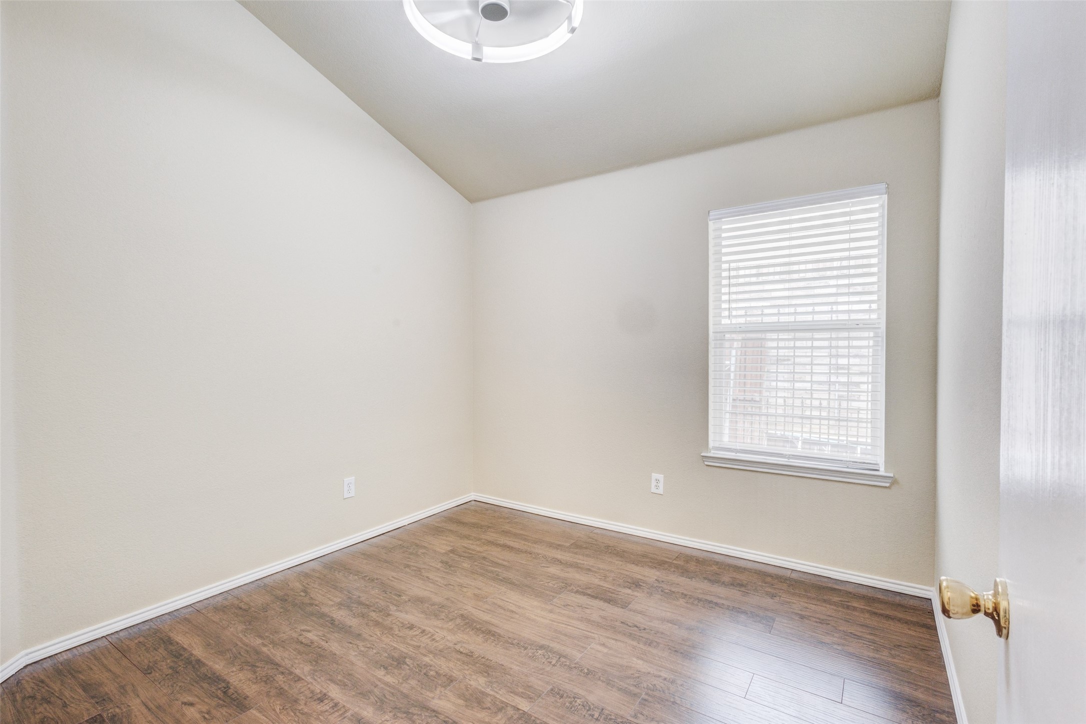 917 Mulder Drive Arlington TX 76001