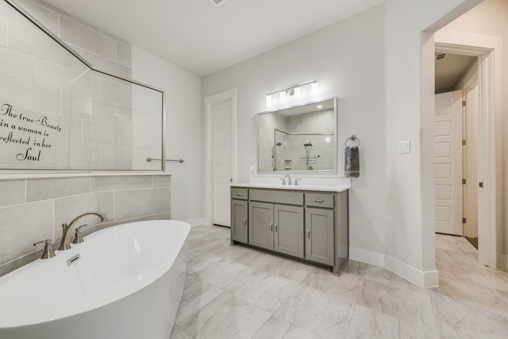 10 Tamminga Trail Waxahachie TX 75167