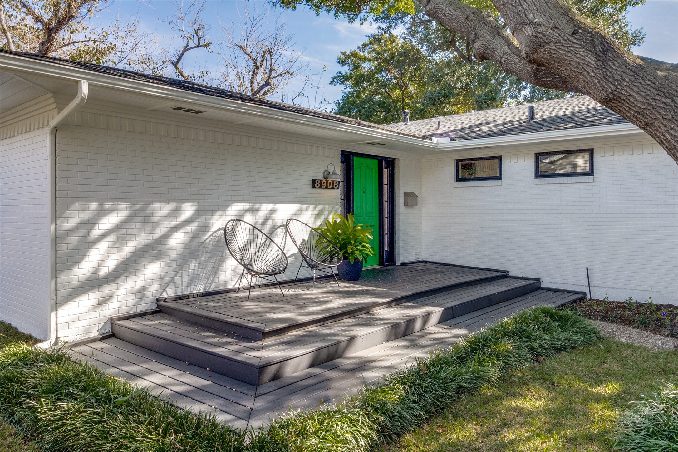 8908 Larchwood Drive Dallas TX 75238