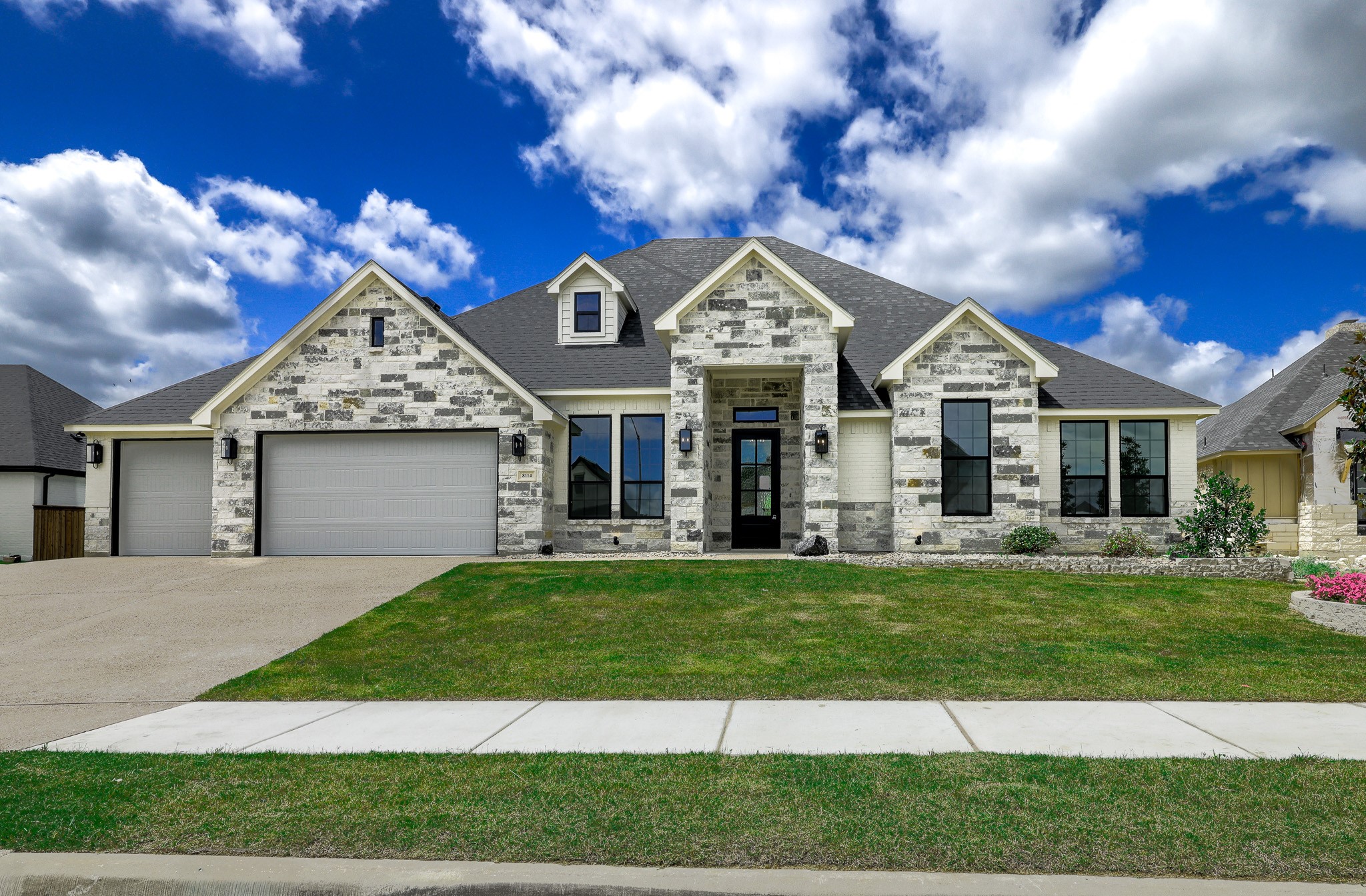 8114 Luanna Hills Drive Benbrook TX 76126