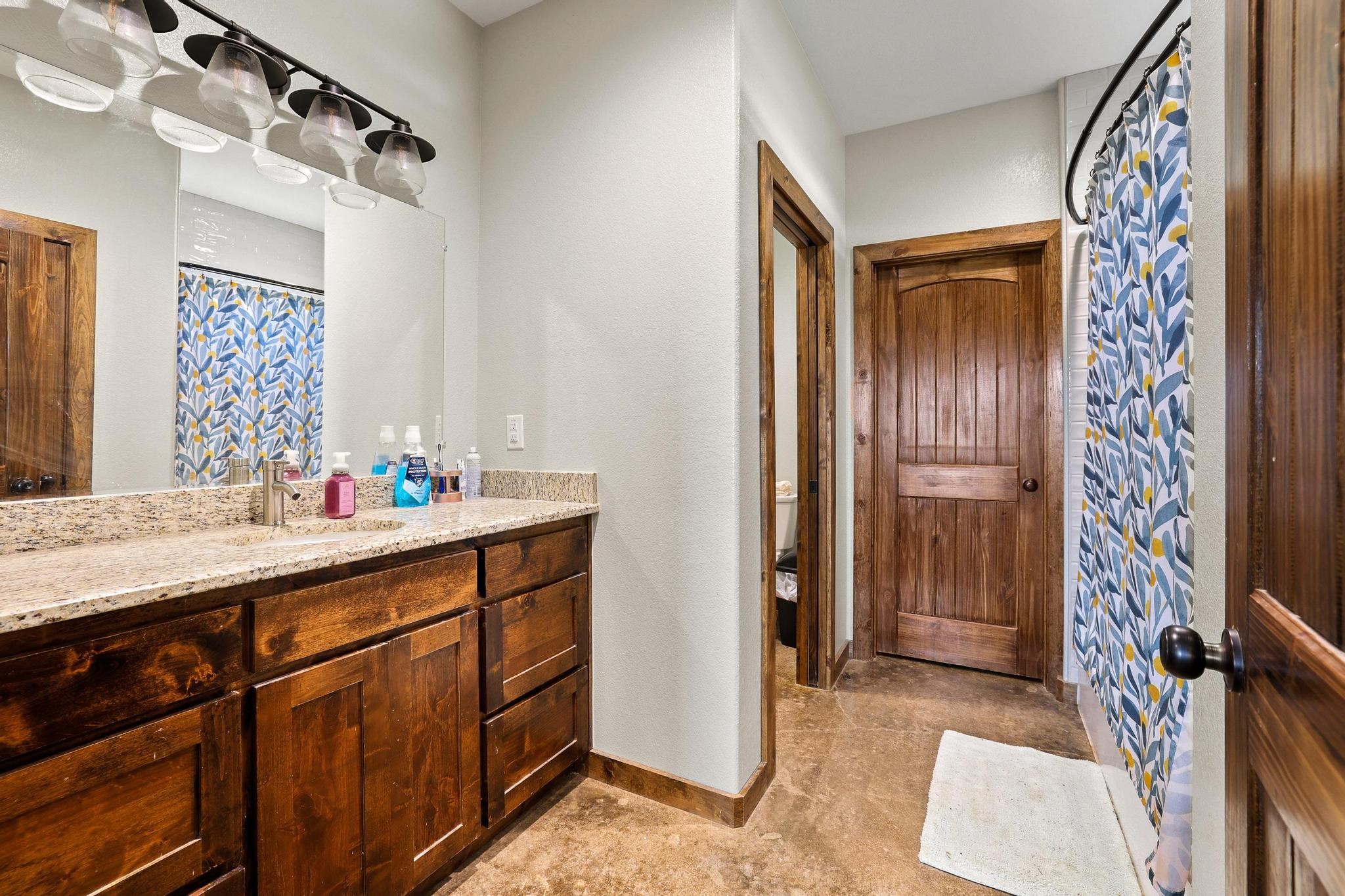 1350 County Rd 4040 Road Ector TX 75439