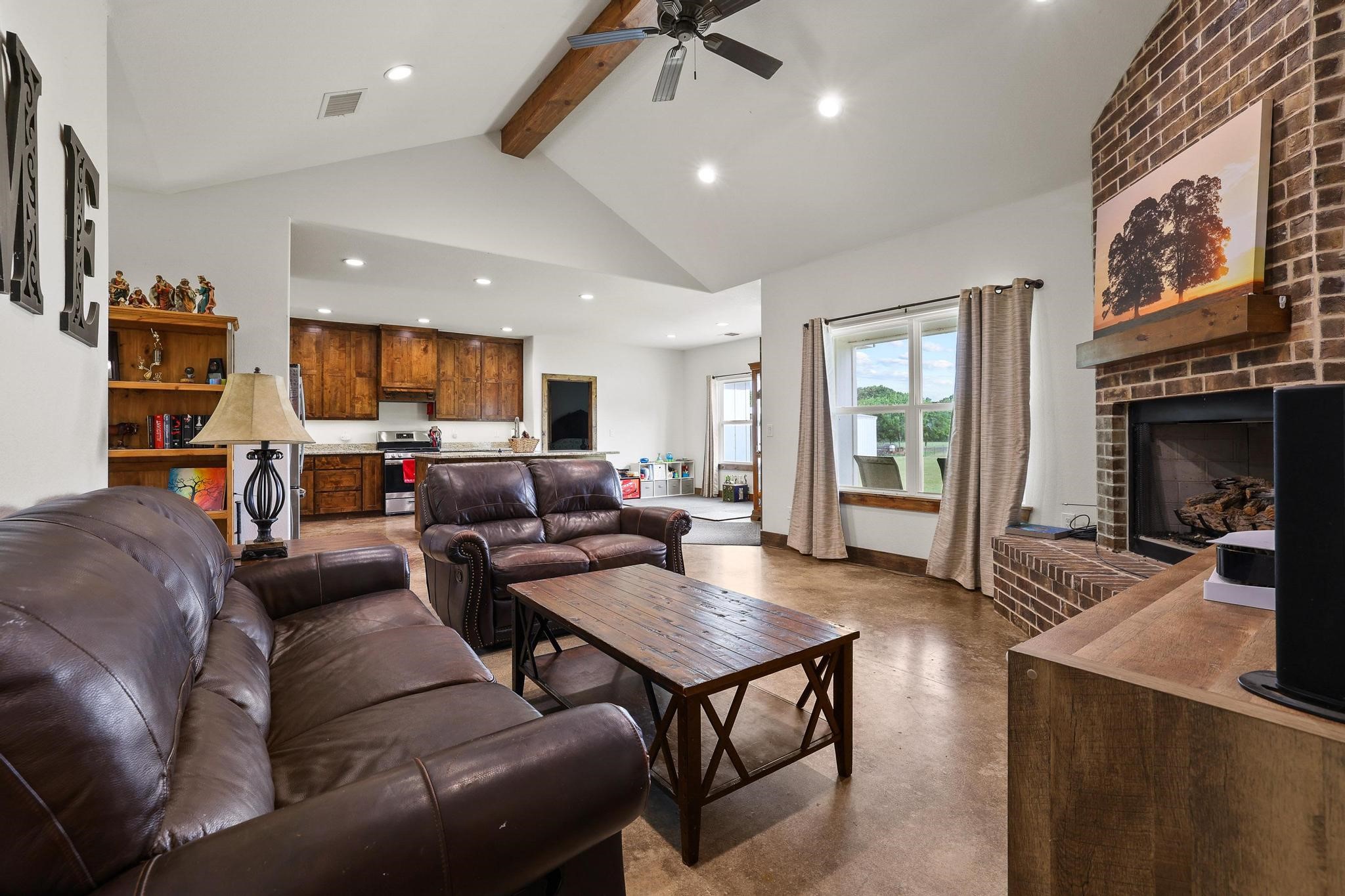 1350 County Rd 4040 Road Ector TX 75439