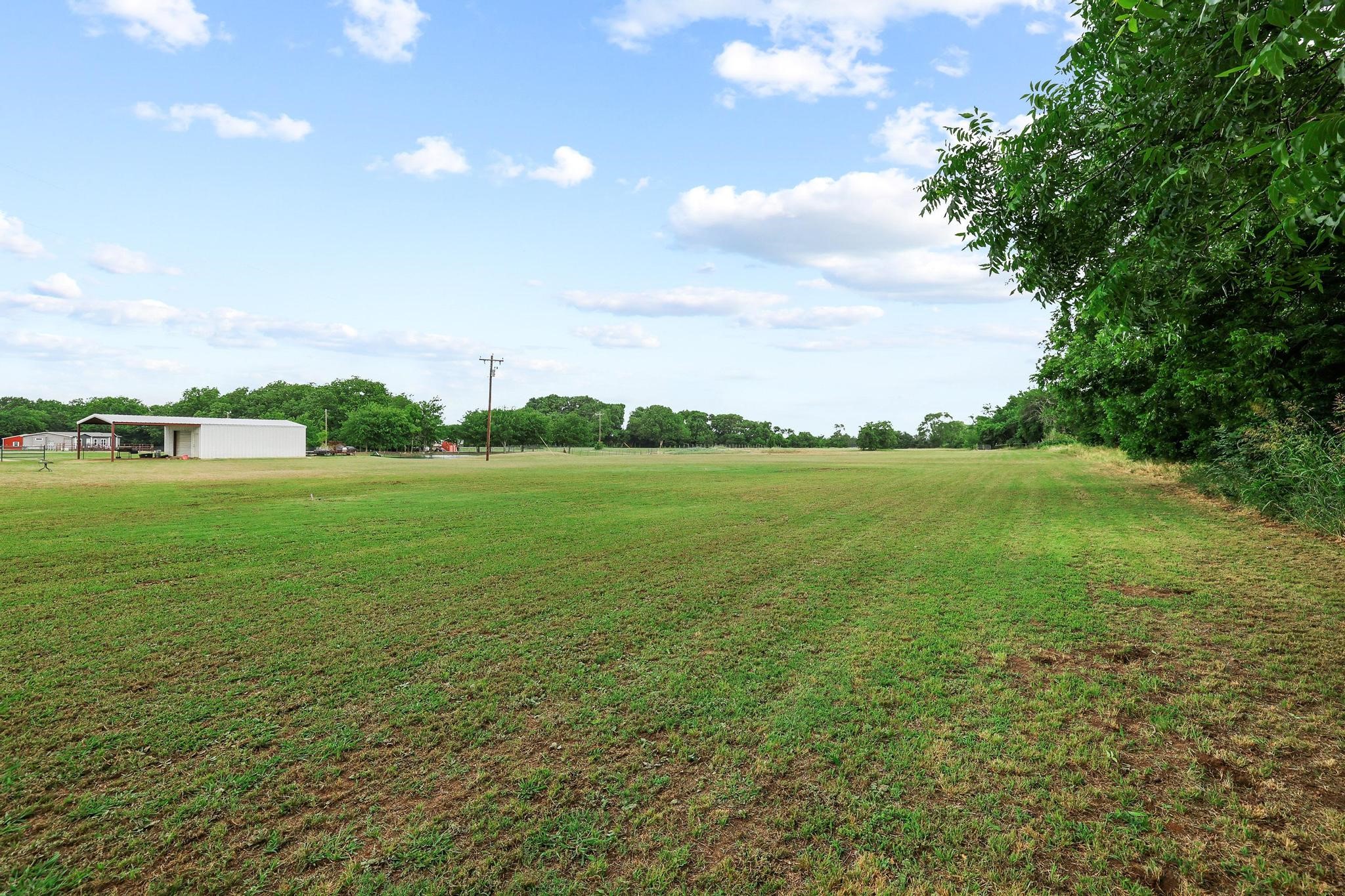 1350 County Rd 4040 Road Ector TX 75439