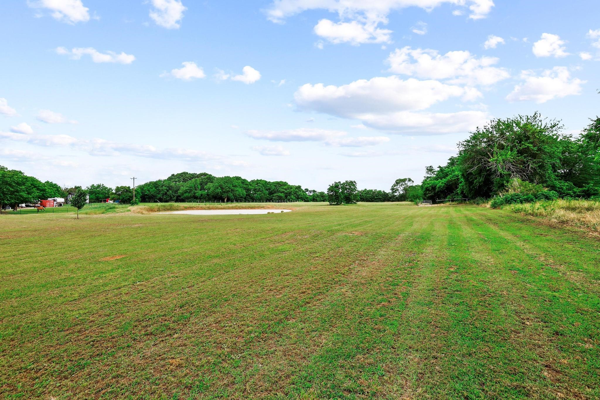 1350 County Rd 4040 Road Ector TX 75439