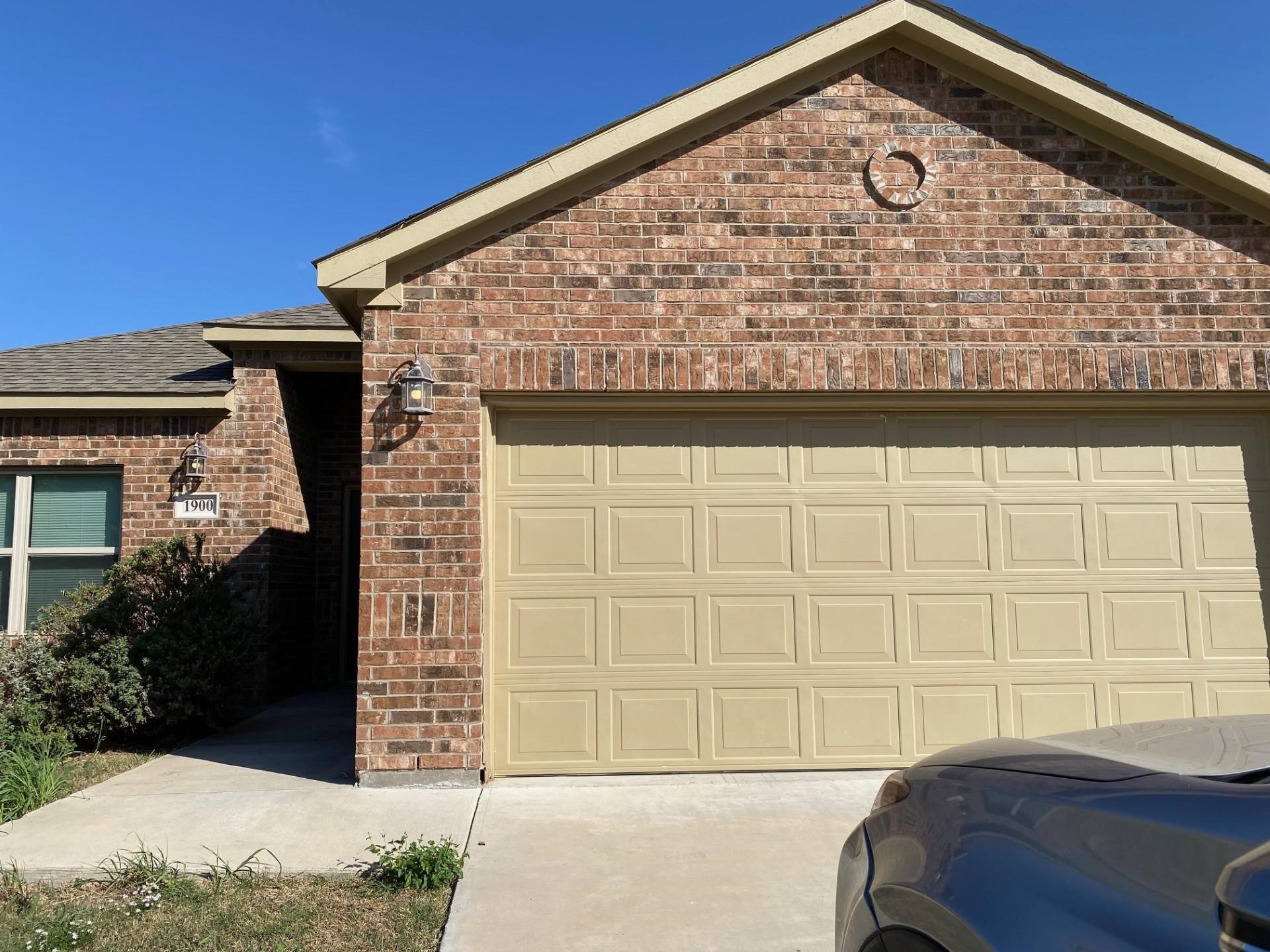 1900 Carrington Drive Glenn Heights TX 75154