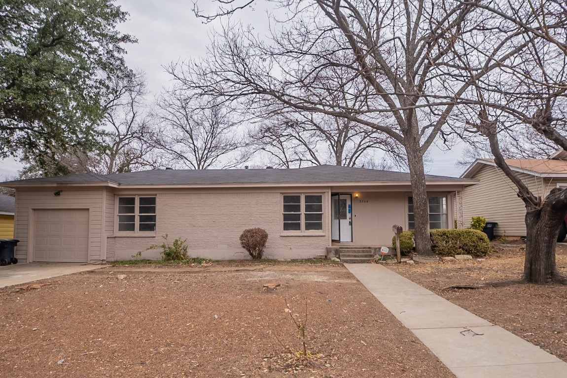 3504 Binyon Avenue Fort Worth TX 76133