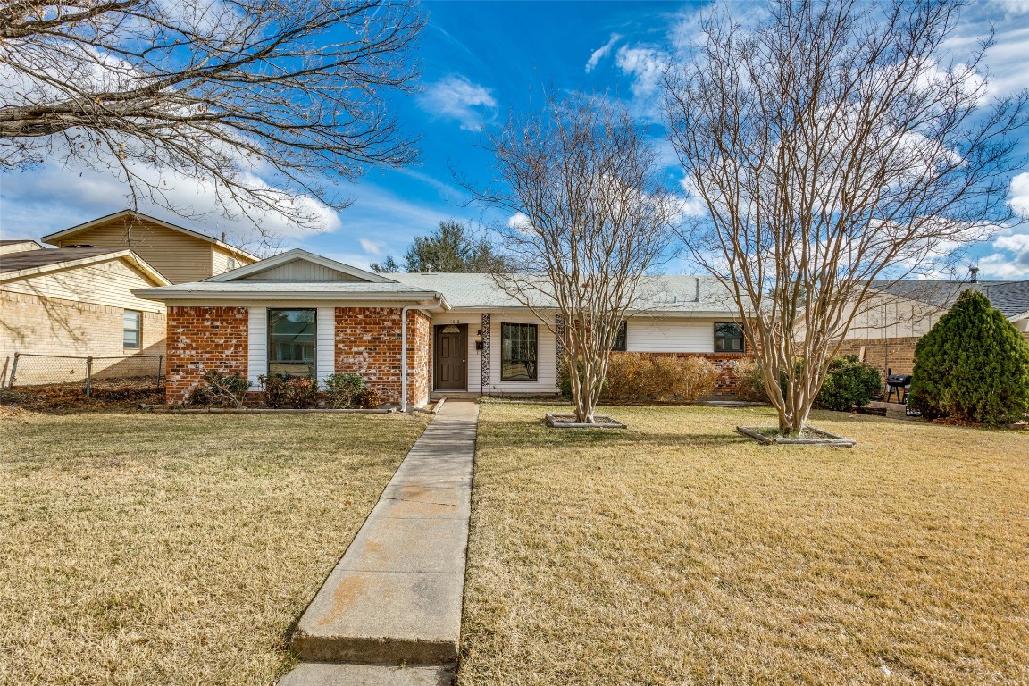1018 Mill River Drive Garland TX 75043