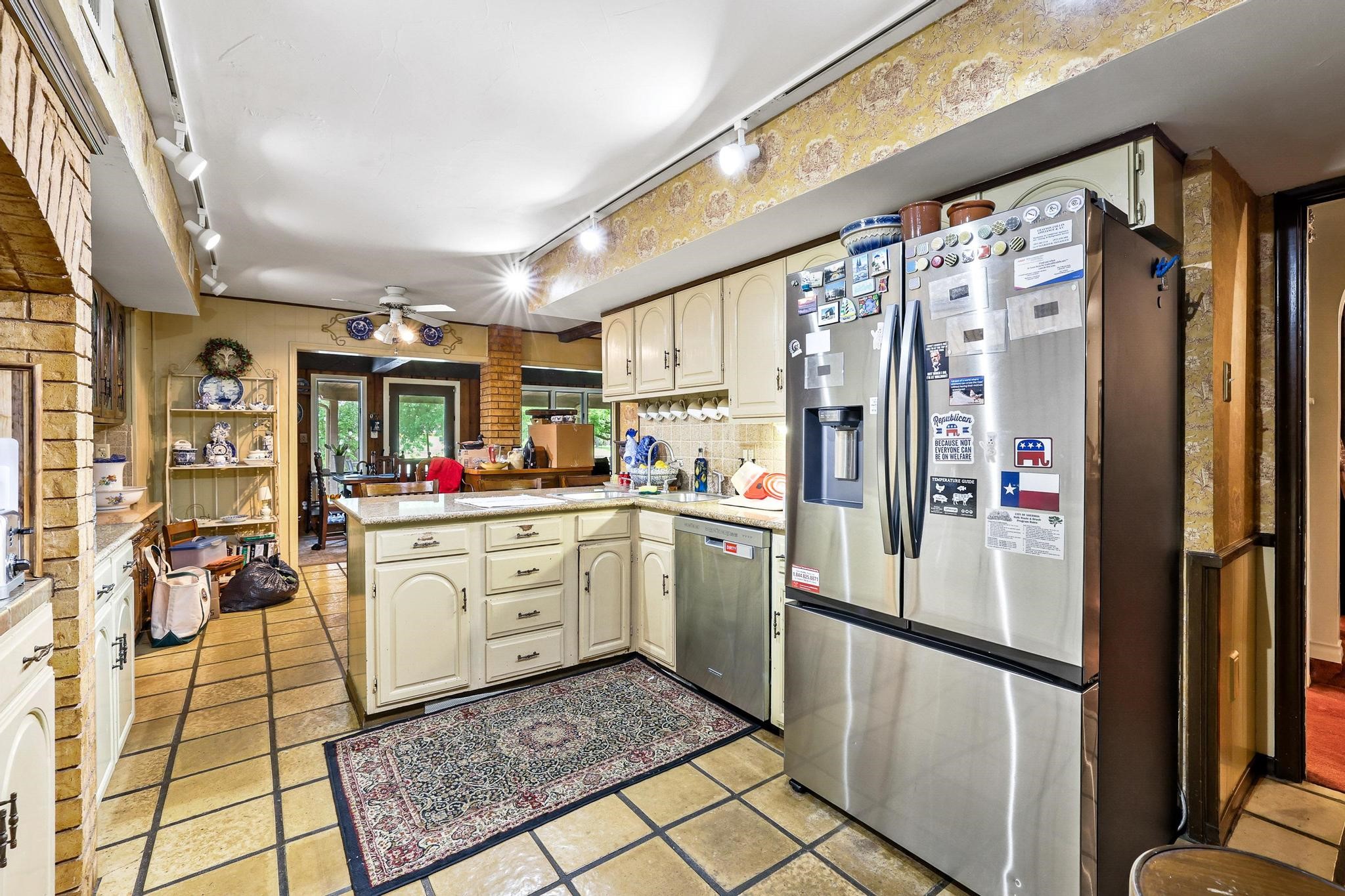 2531 Shoreline Drive Sherman TX 75092