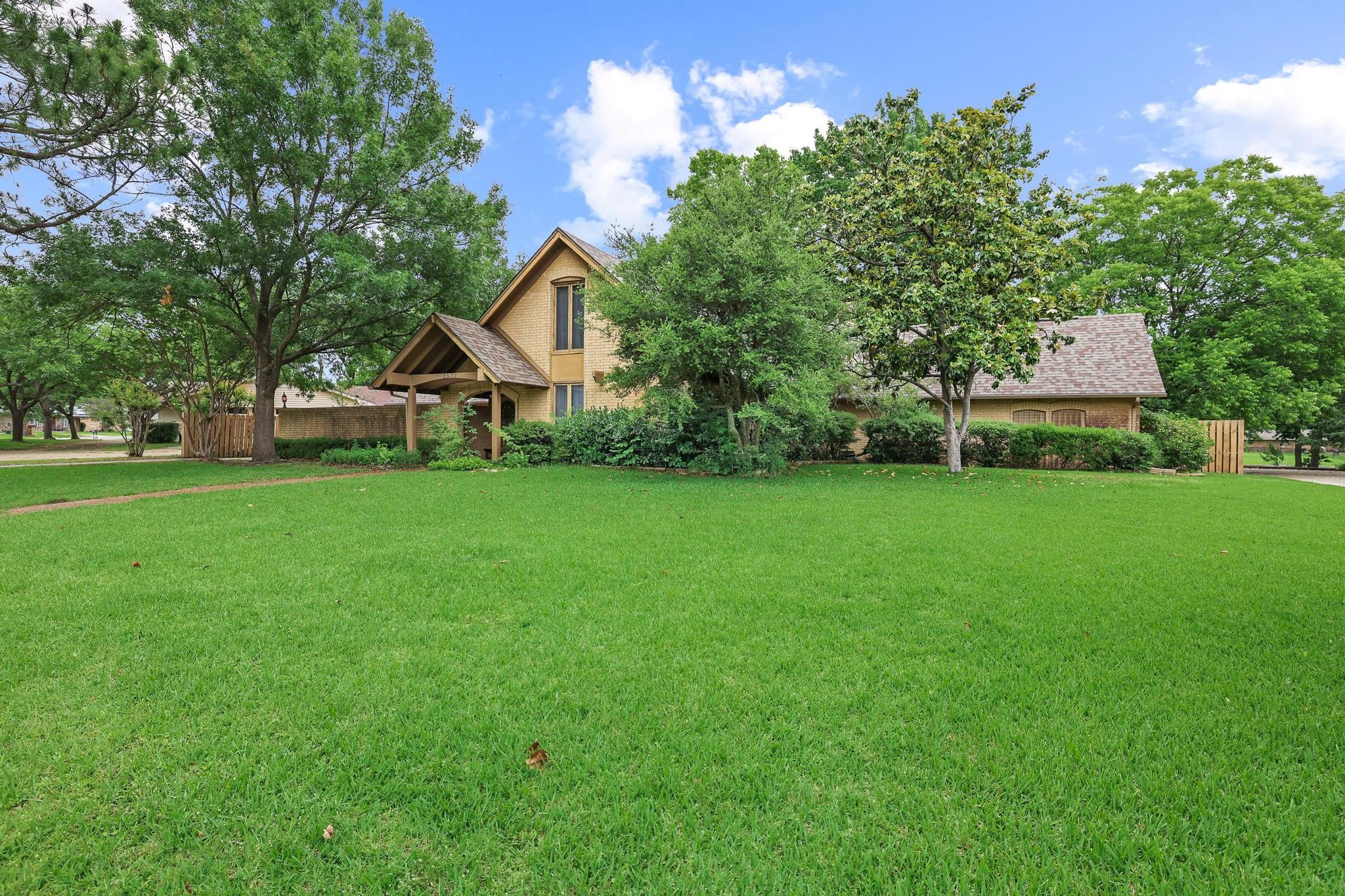 2531 Shoreline Drive Sherman TX 75092