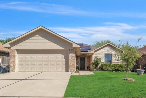 3141 Royal Crest Drive Fort Worth TX 76140
