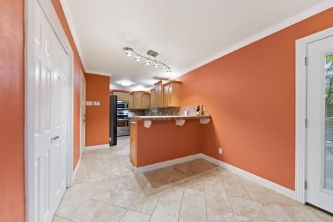 819 Del Mar Lane Arlington TX 76012