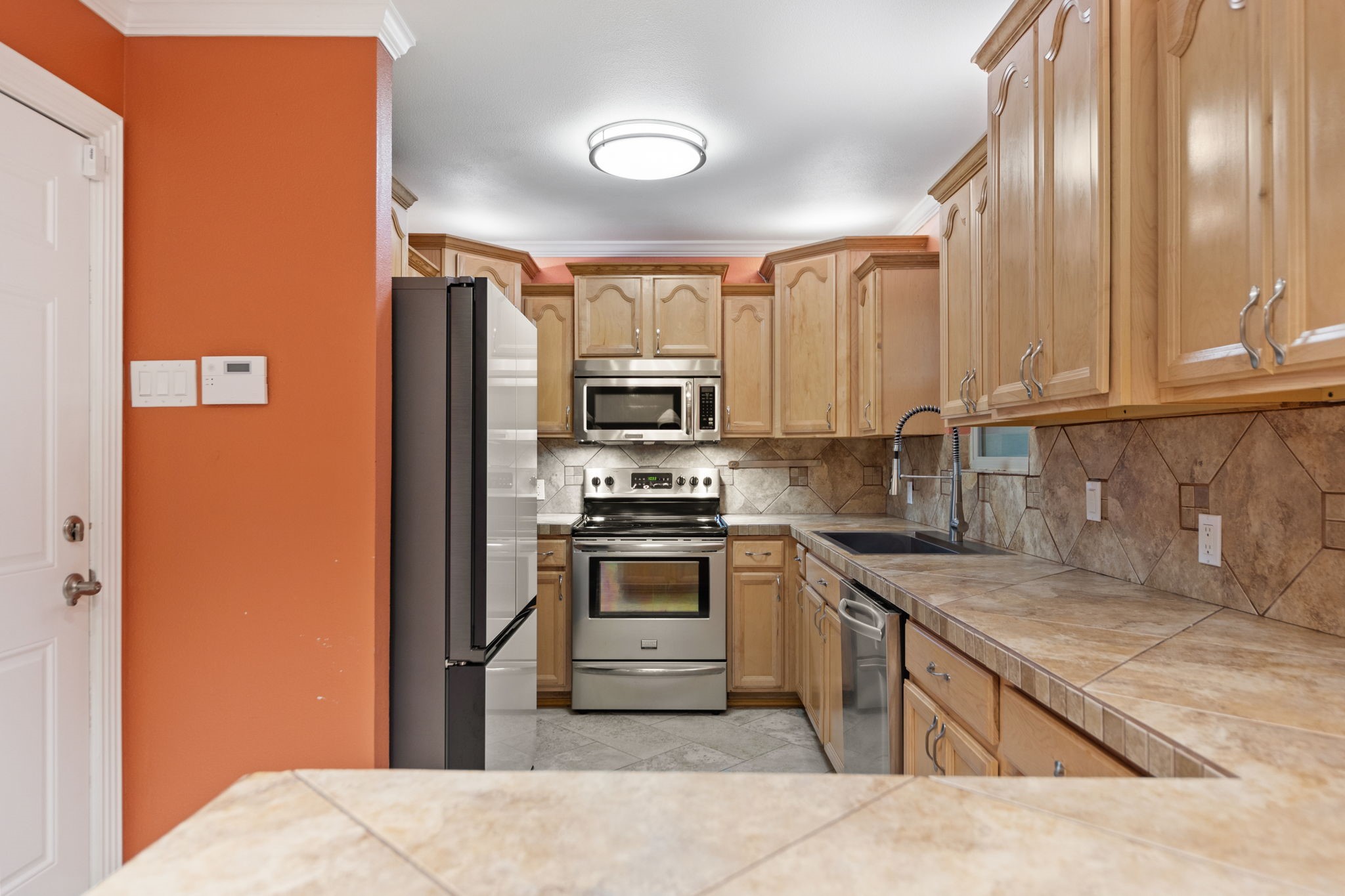 819 Del Mar Lane Arlington TX 76012