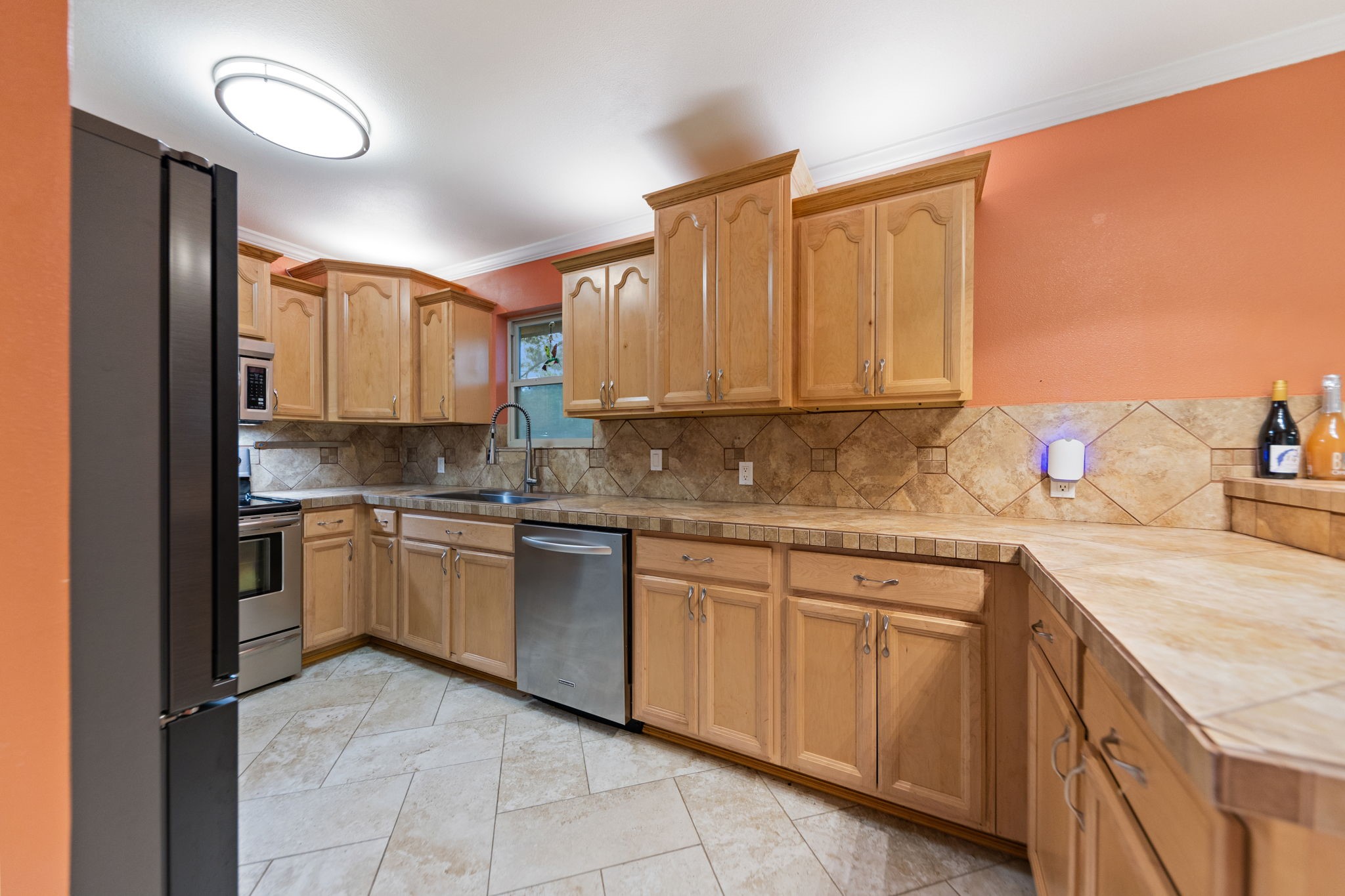 819 Del Mar Lane Arlington TX 76012