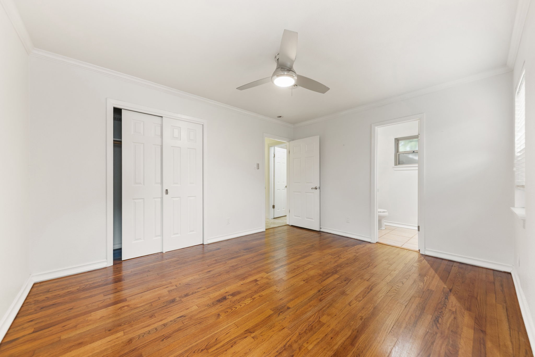 819 Del Mar Lane Arlington TX 76012