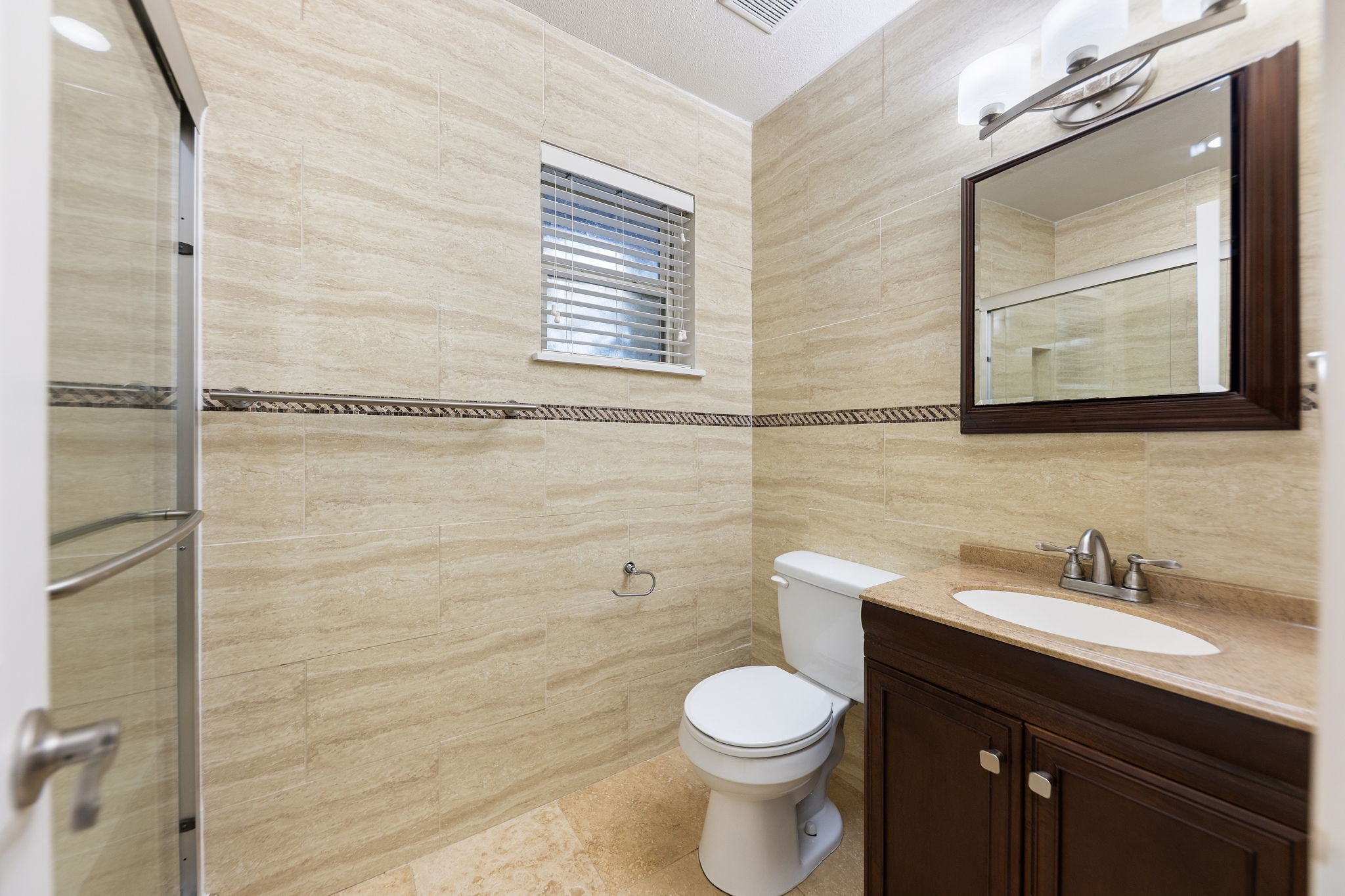 819 Del Mar Lane Arlington TX 76012
