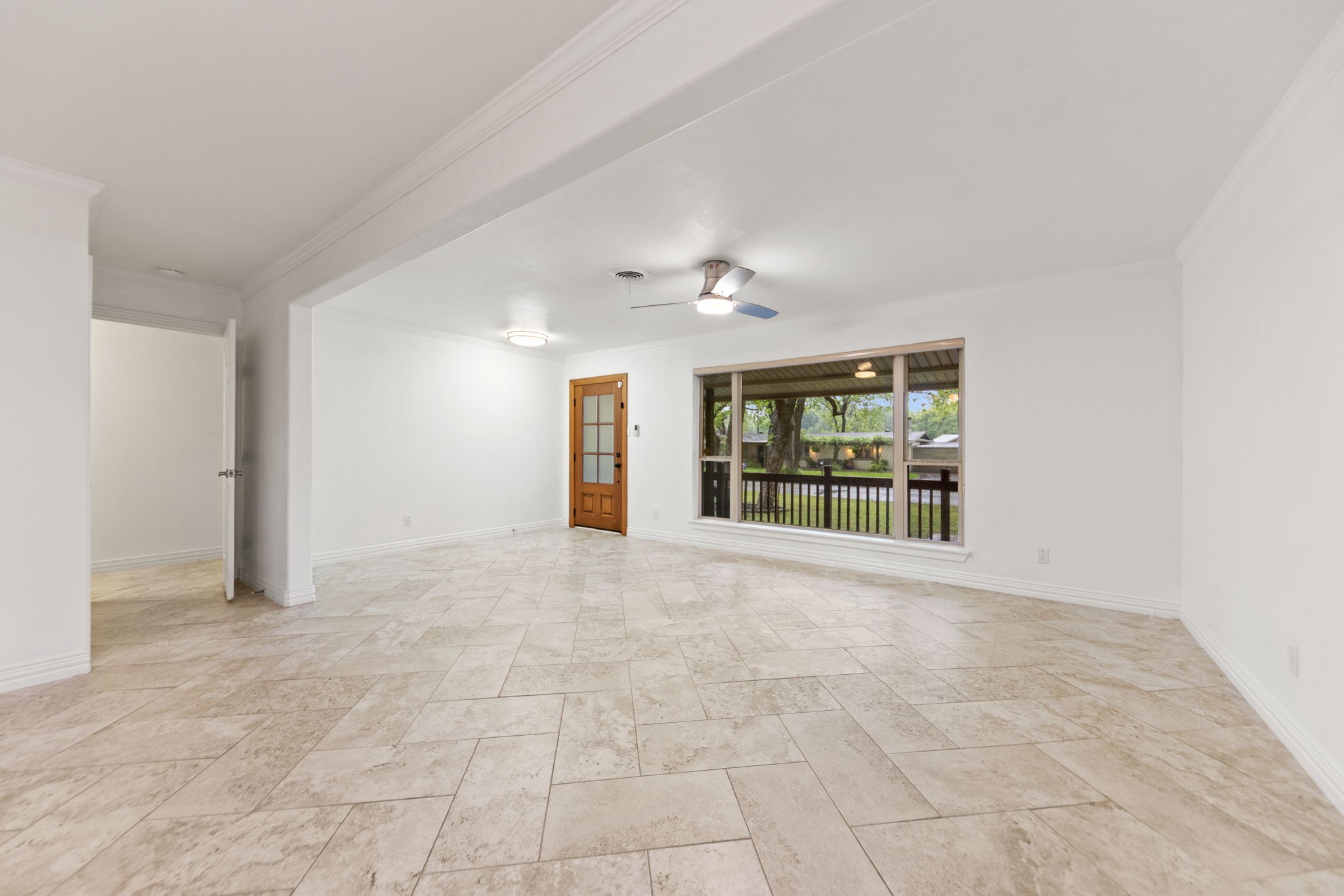 819 Del Mar Lane Arlington TX 76012