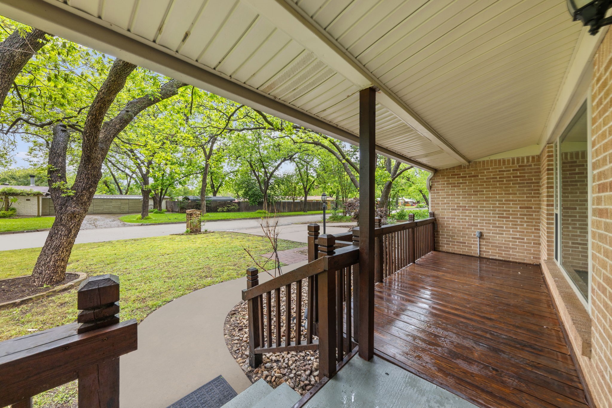 819 Del Mar Lane Arlington TX 76012