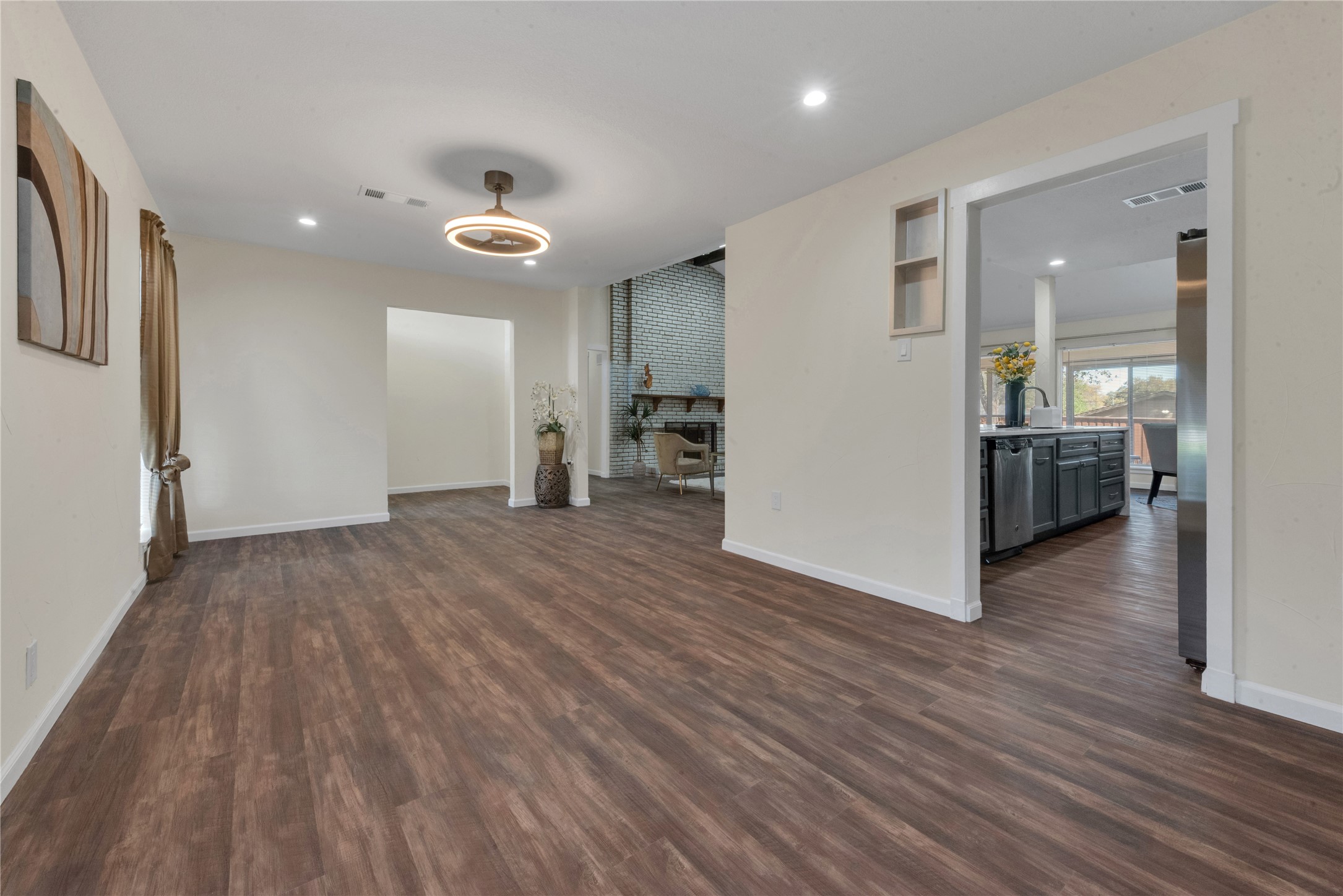 224 Plainview Drive Hurst TX 76054