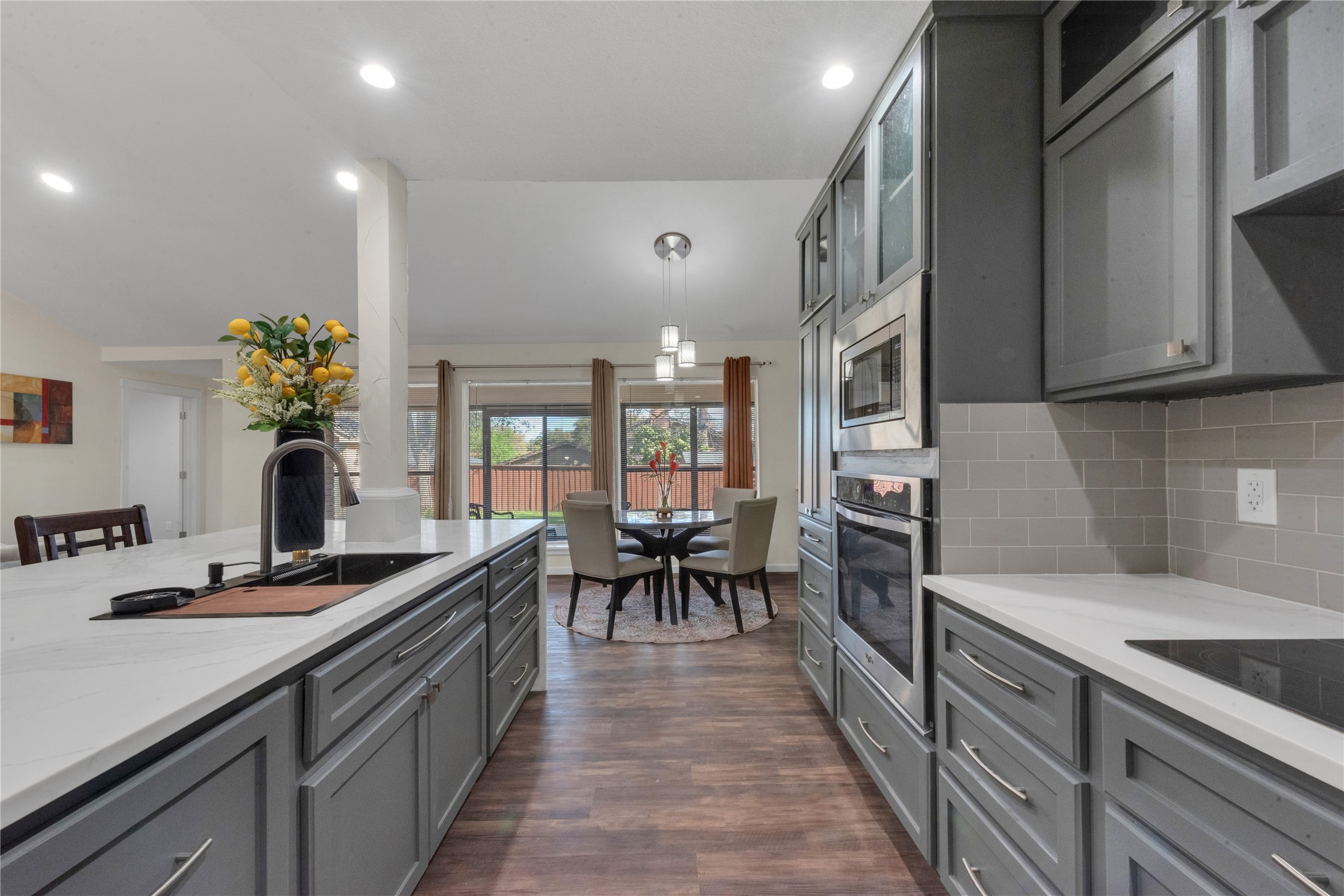 224 Plainview Drive Hurst TX 76054