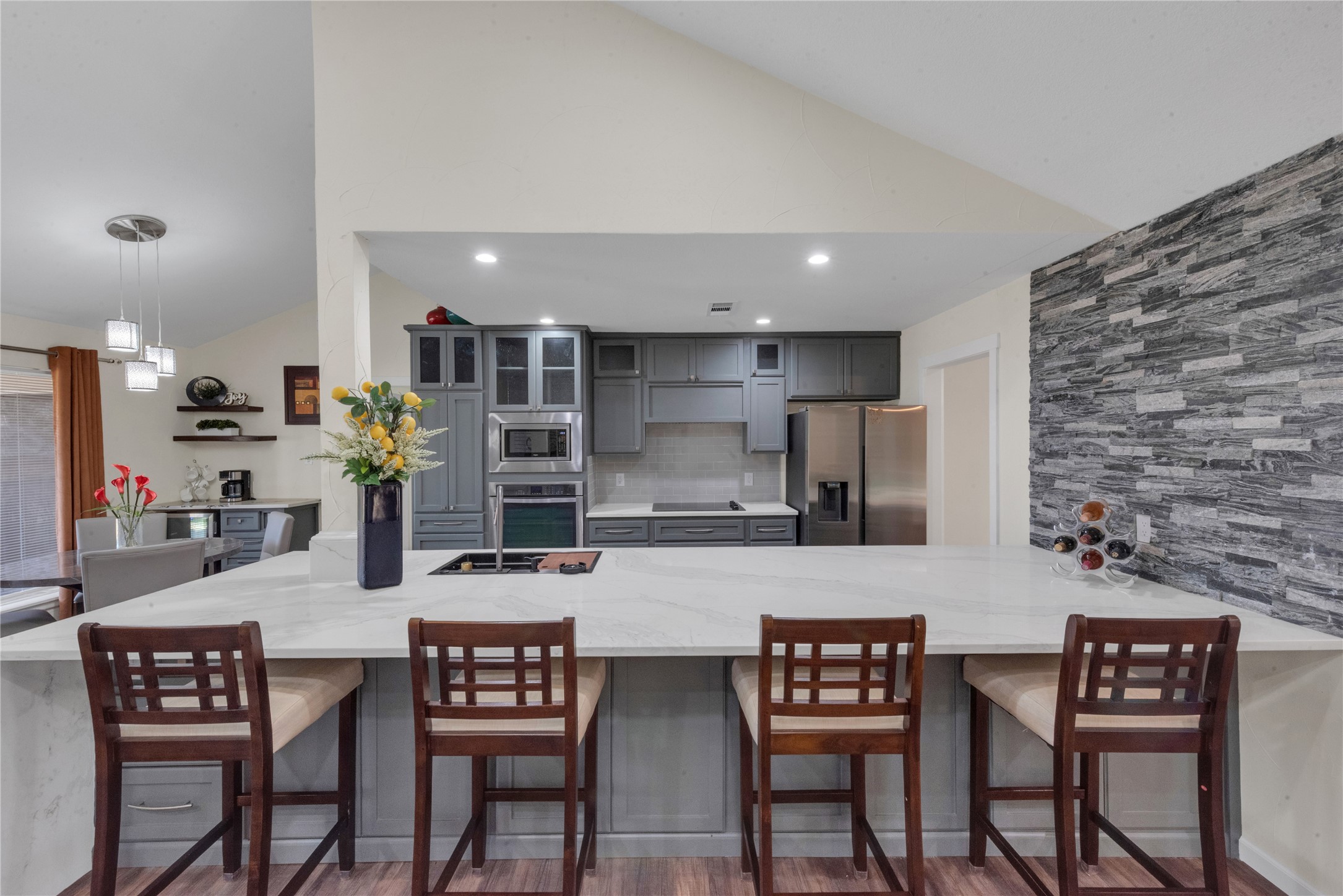 224 Plainview Drive Hurst TX 76054