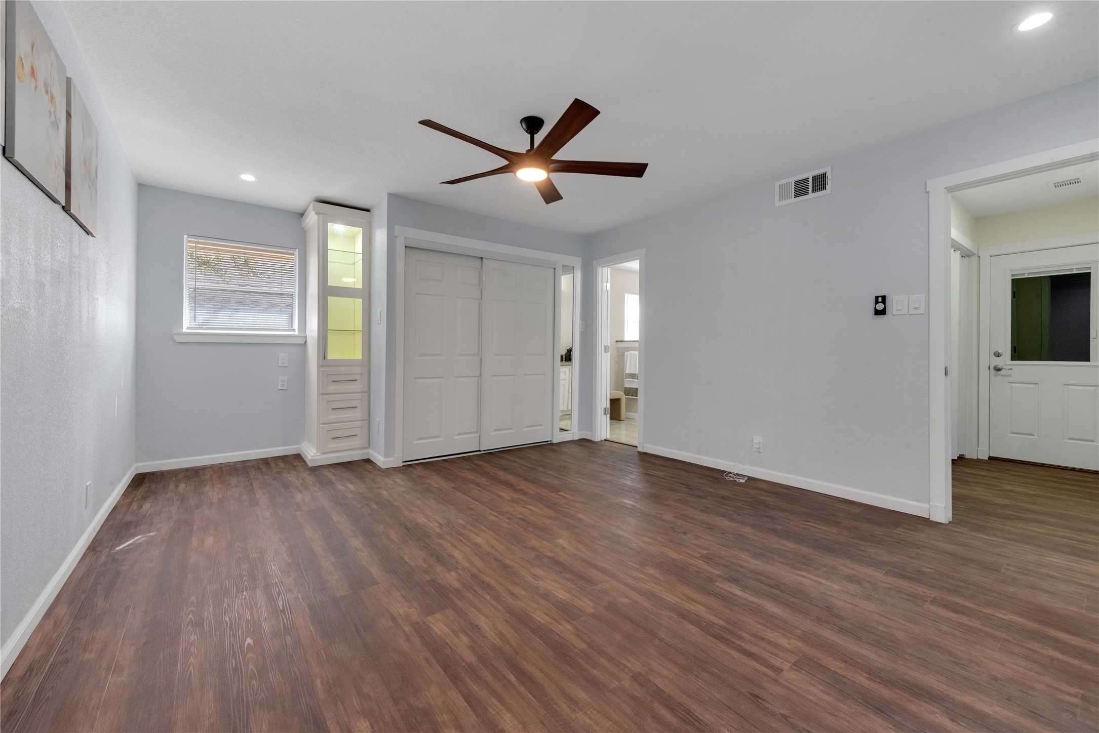 224 Plainview Drive Hurst TX 76054