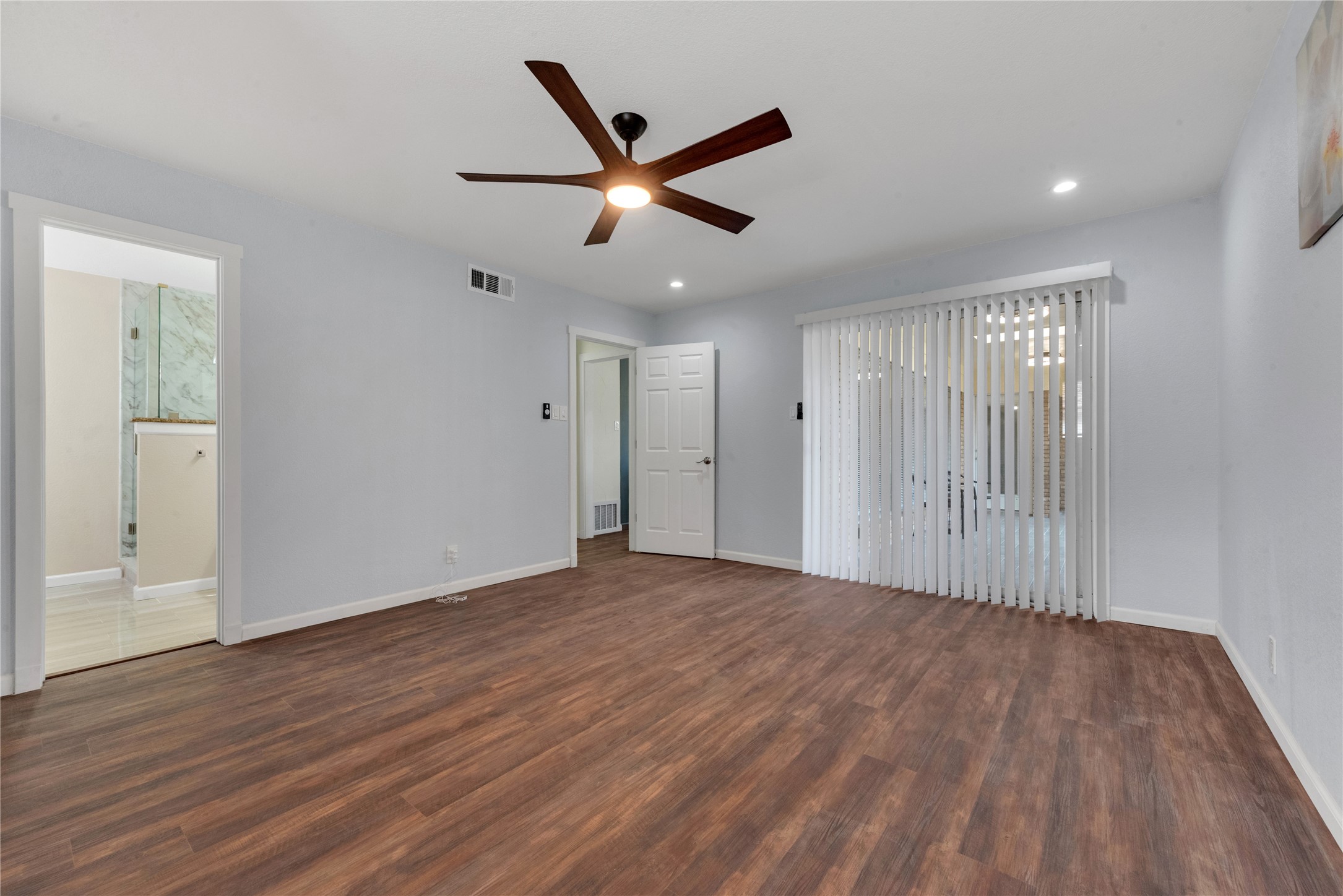 224 Plainview Drive Hurst TX 76054