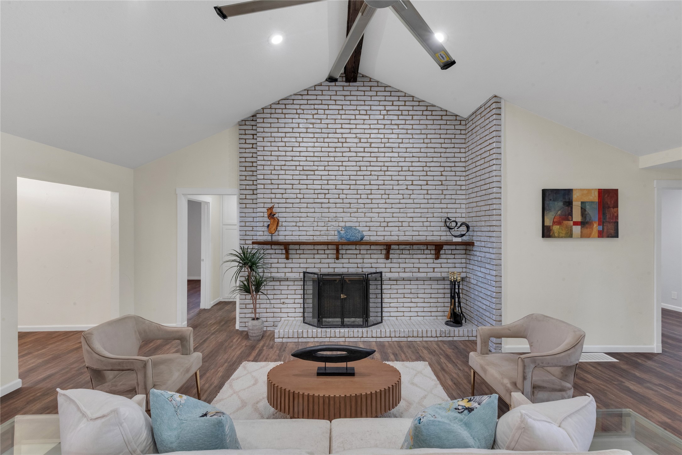 224 Plainview Drive Hurst TX 76054