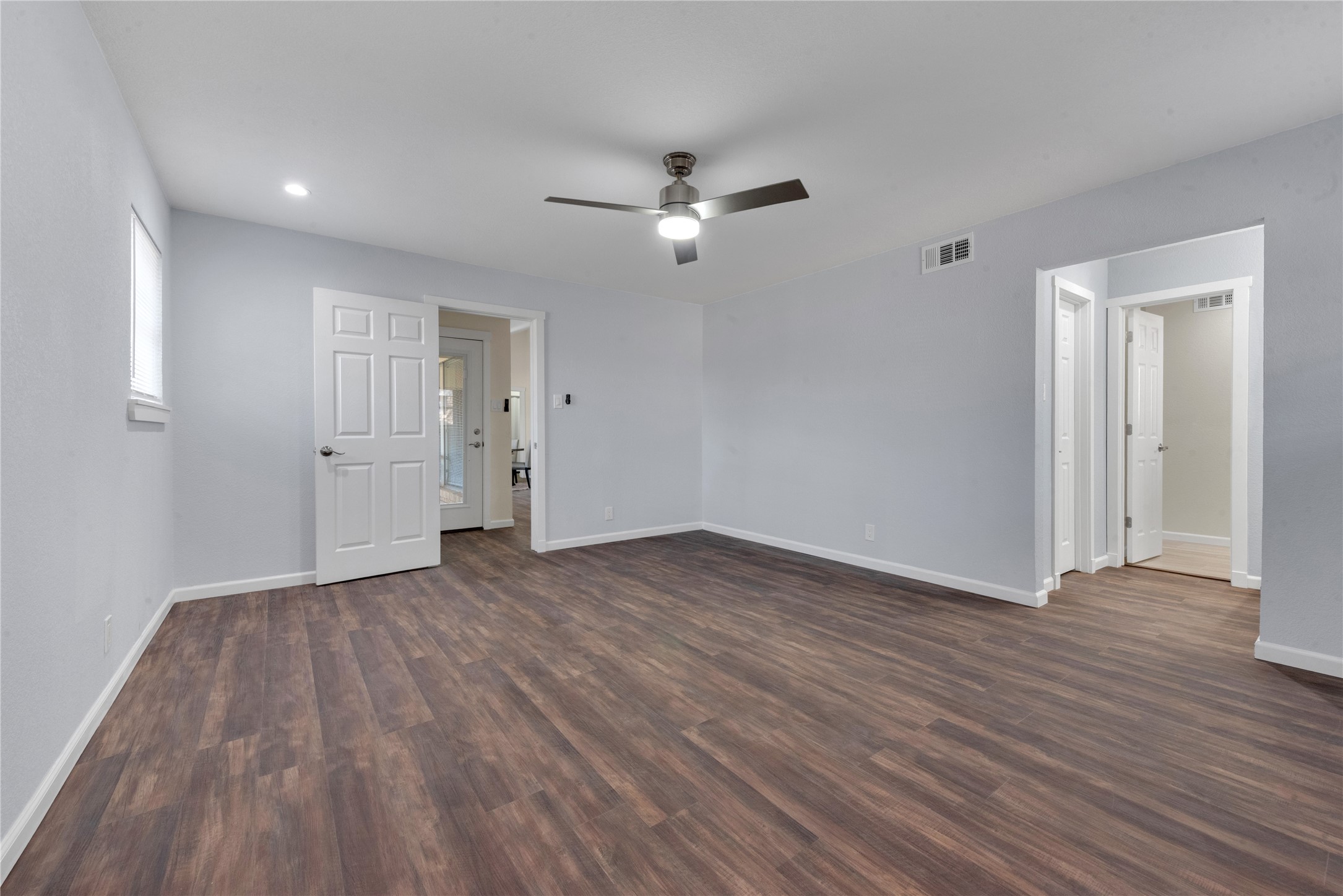 224 Plainview Drive Hurst TX 76054