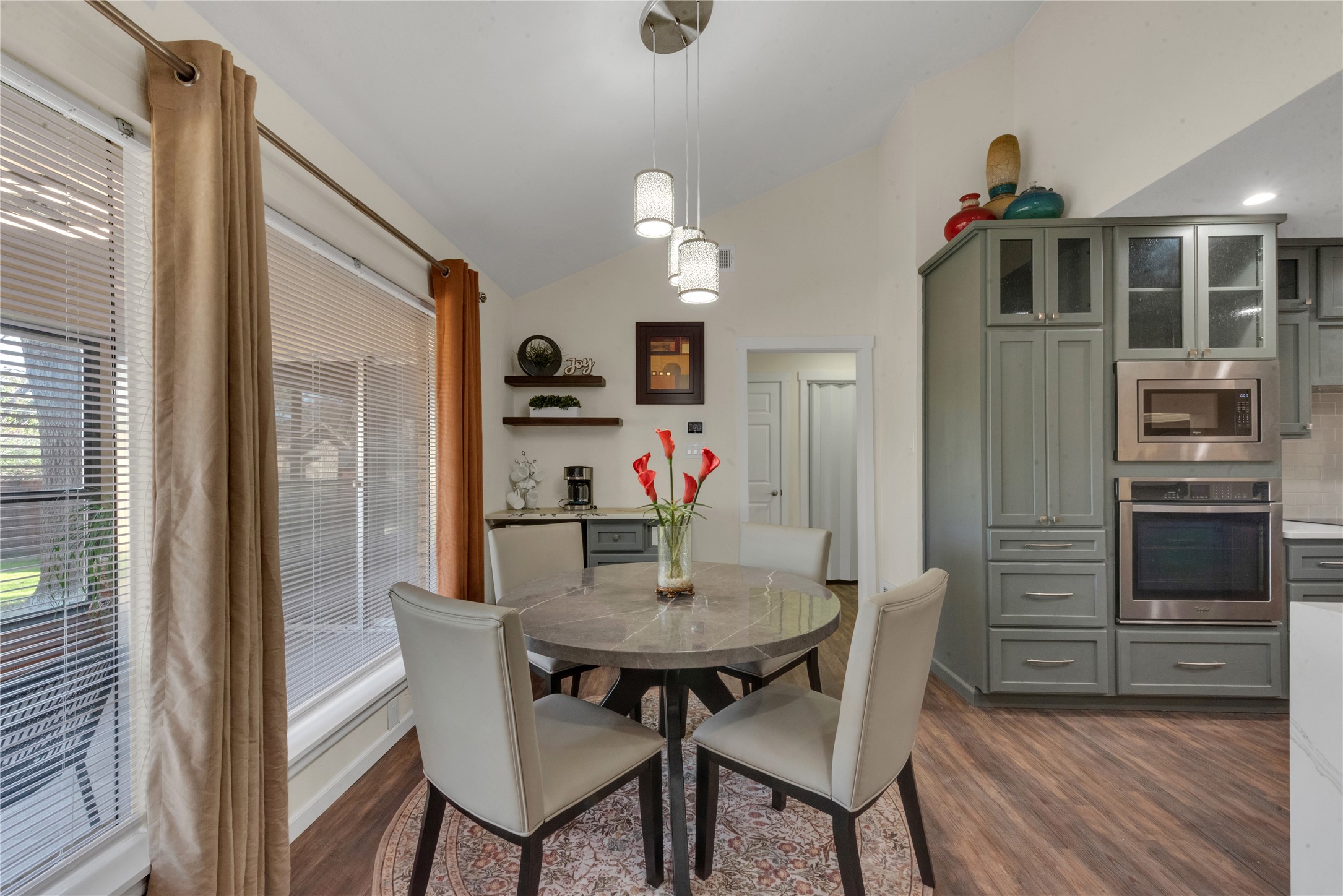 224 Plainview Drive Hurst TX 76054