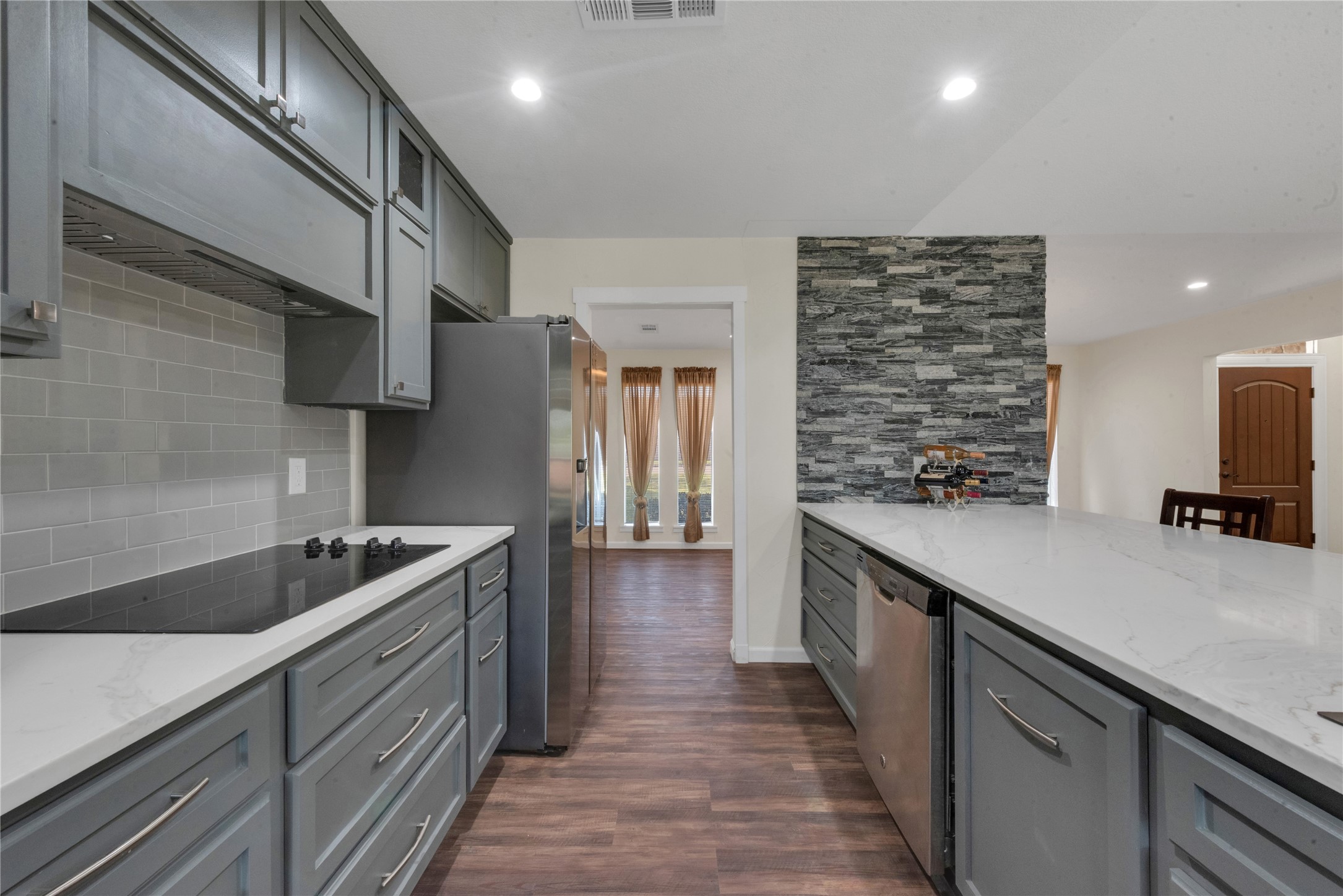 224 Plainview Drive Hurst TX 76054